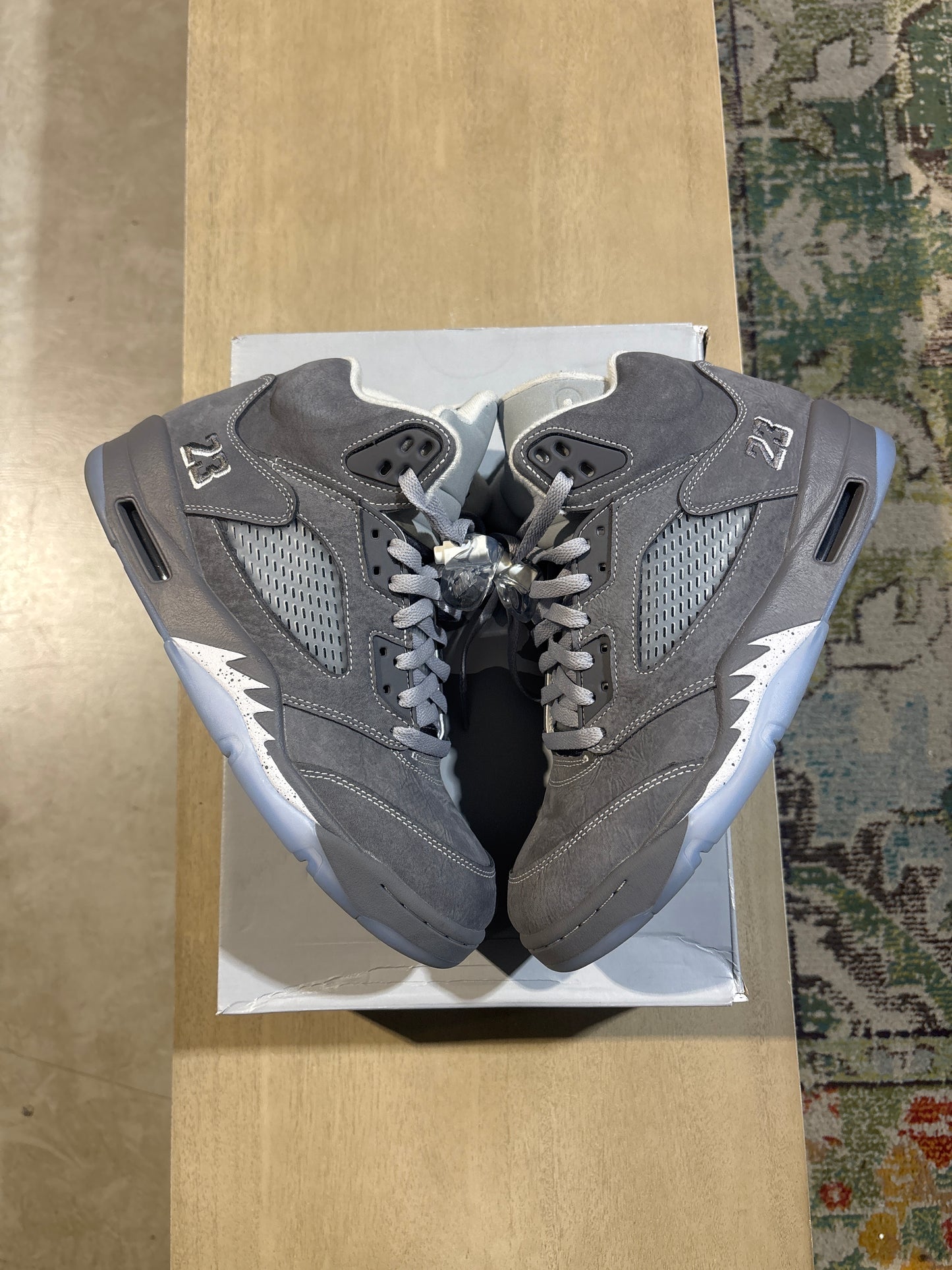 Air Jordan 5 Wolf gray SZ 9.5 USED