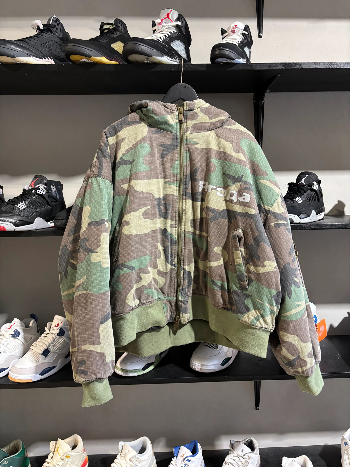 Gv Gallery Camo Heavy Jacket - Pre-Owned