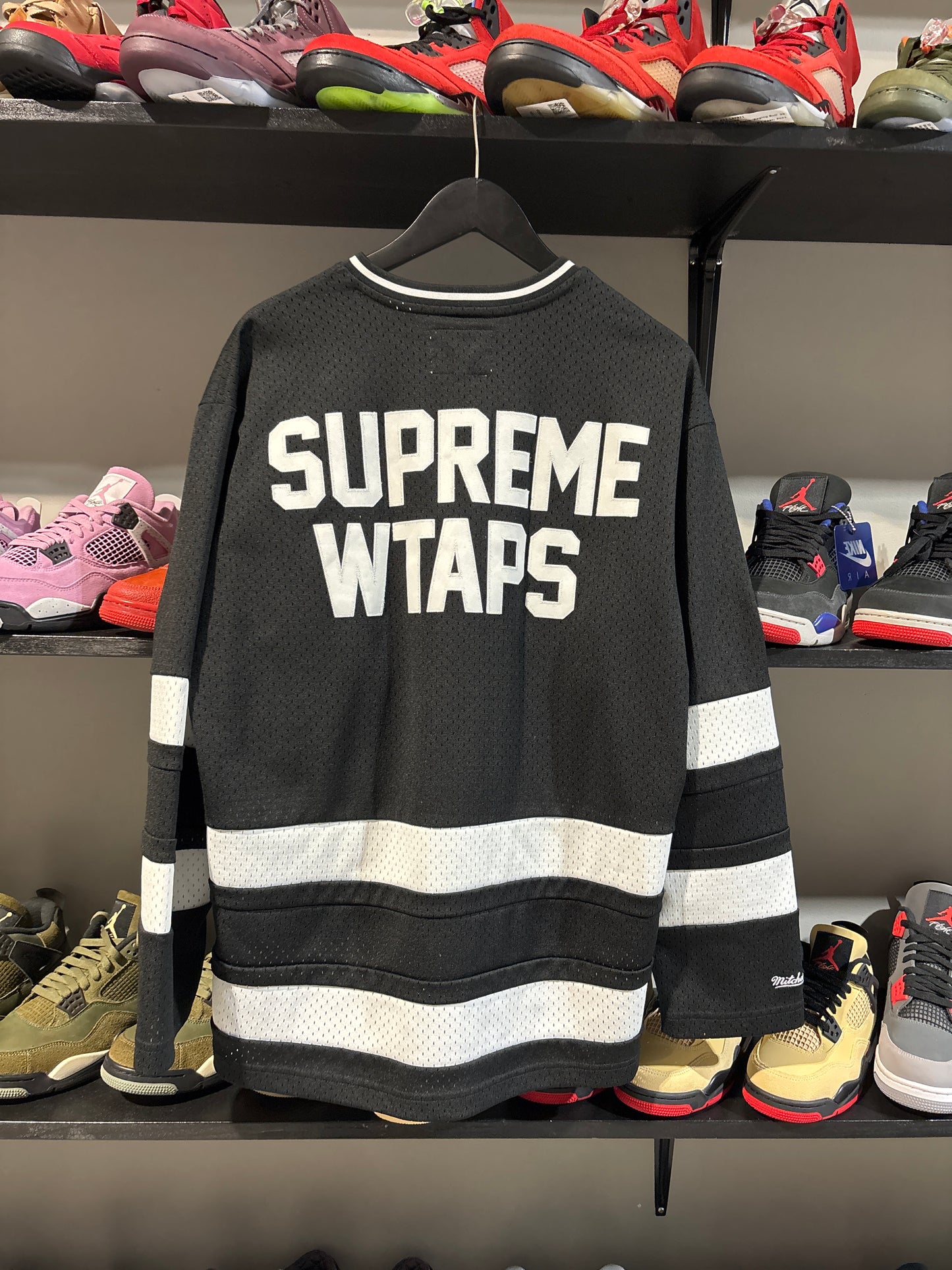 supreme wtaps black and white hockey jersey