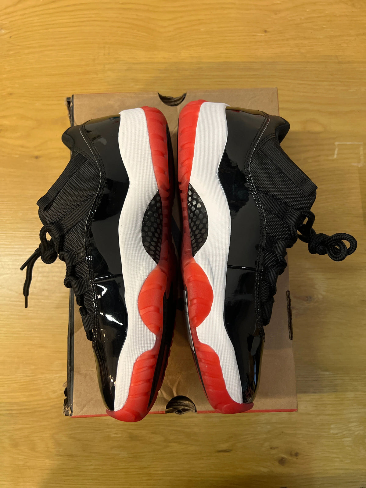Jordan 11 Retro Low Bred (2025) - Pre-Owned