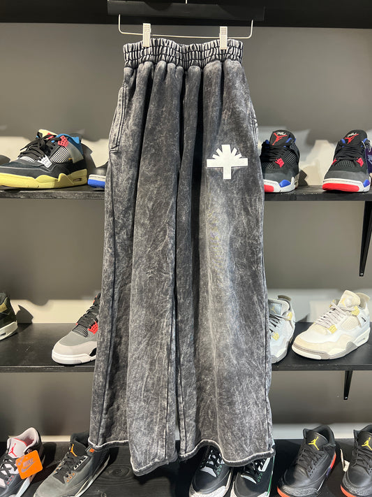 Vertabrae wide leg sweats black sz xl