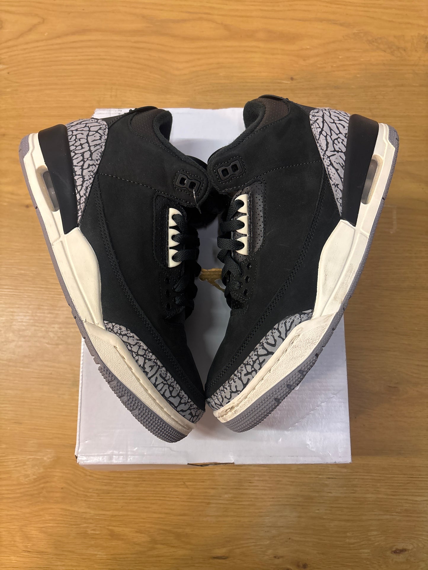 WMNS JORDAN 3 OFF NOIR Used Sz 10W