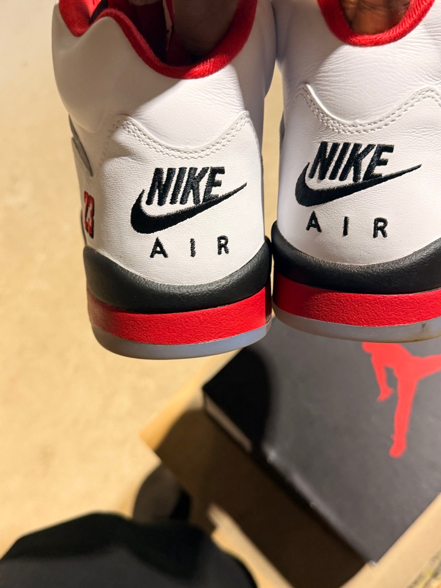 Jordan 5 Fire Red Used Sz 12 (2)
