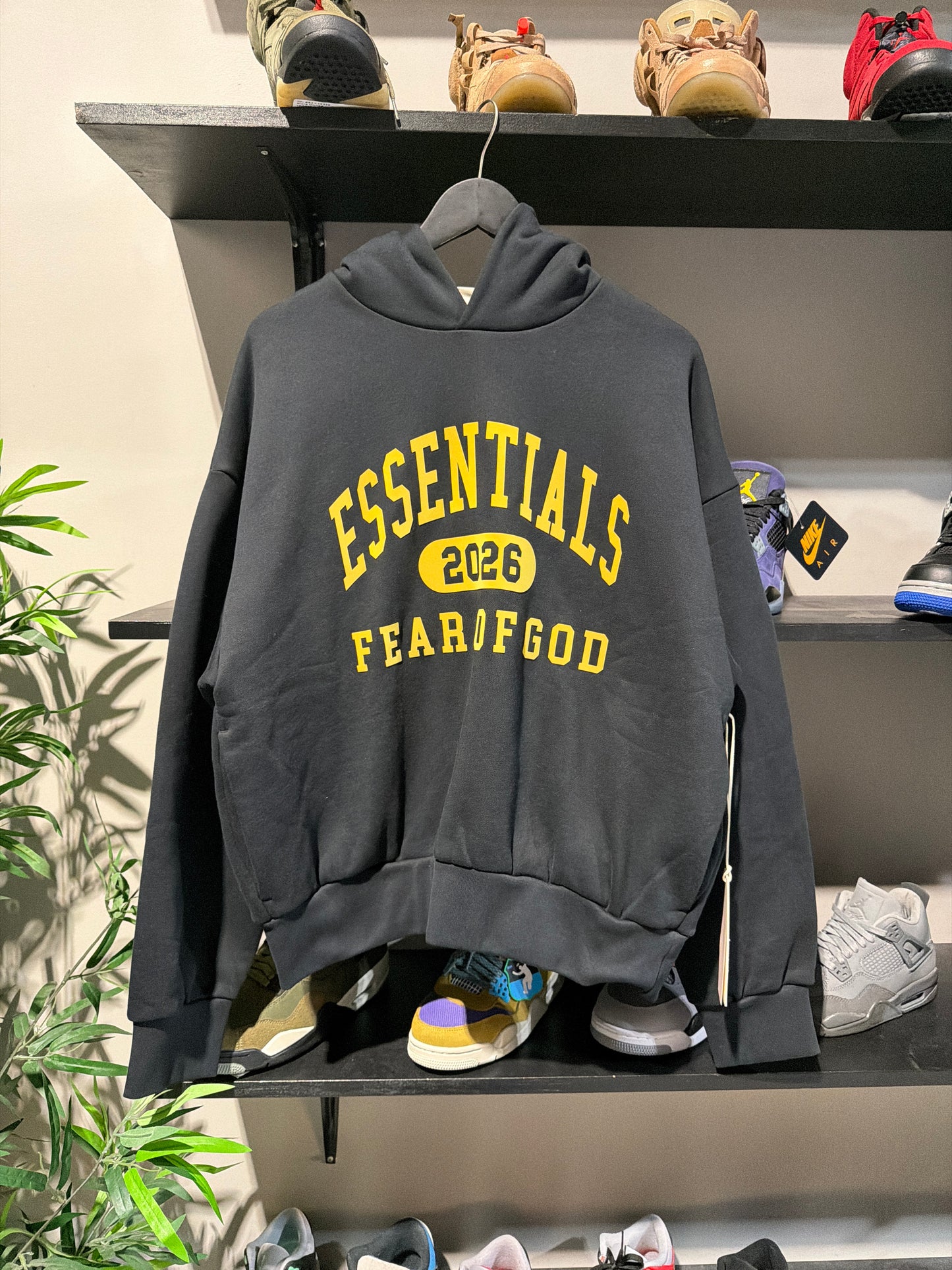 ESSENTIALS FEAR OF GOD HOODIE BLACK 2026