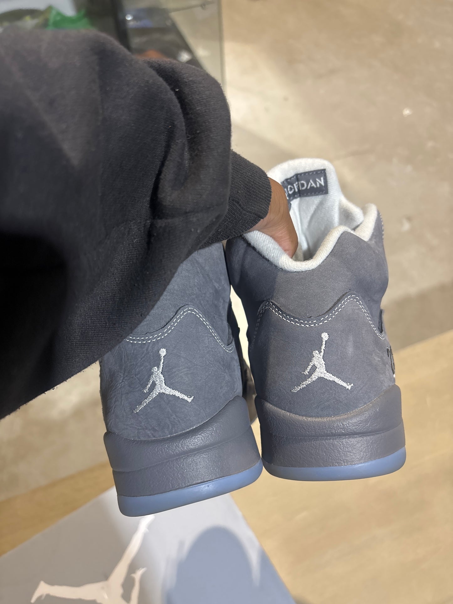 Air Jordan 5 Wolf gray SZ 9.5 USED