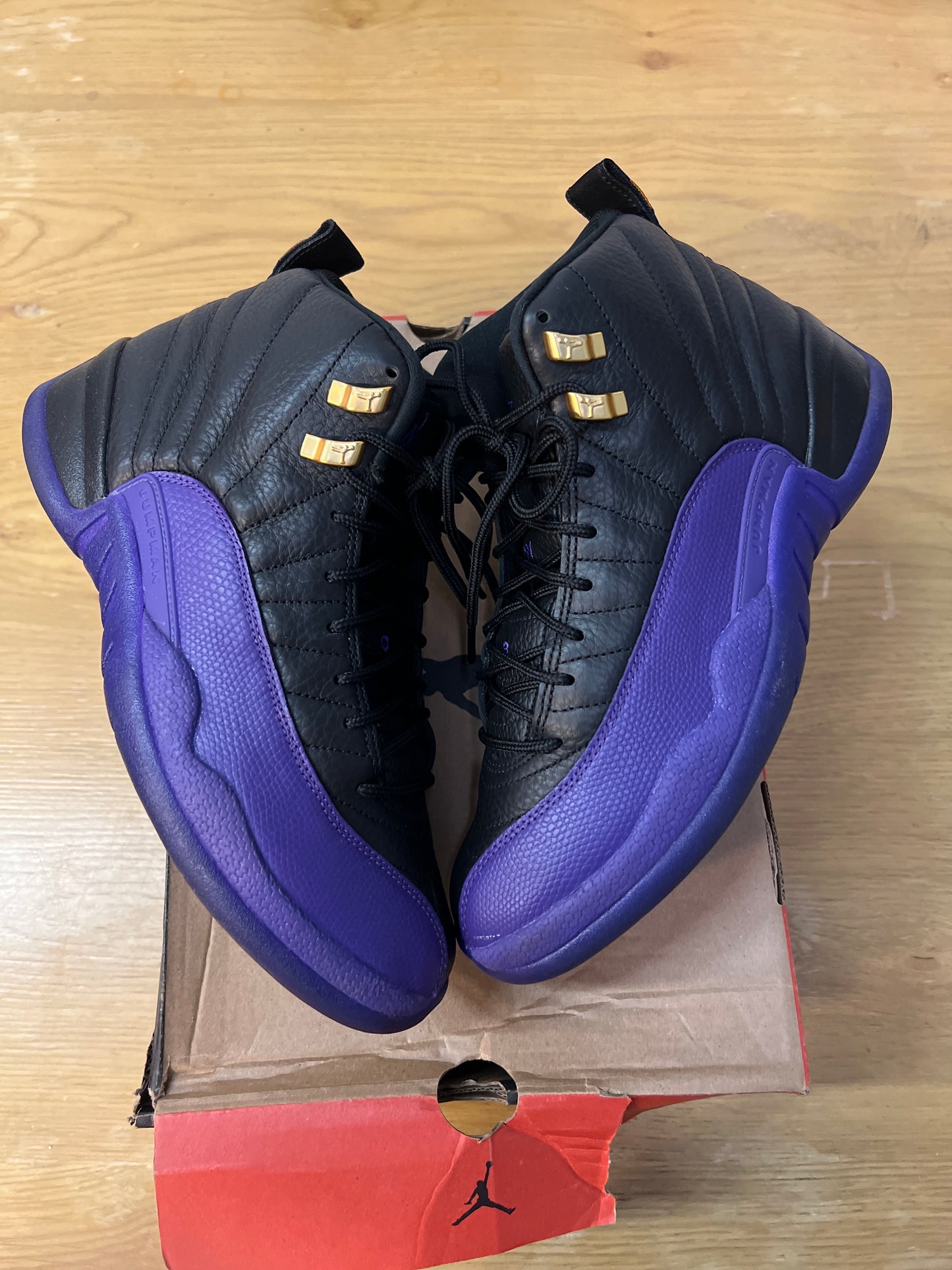 Jordan 12 field purple used Sz 9