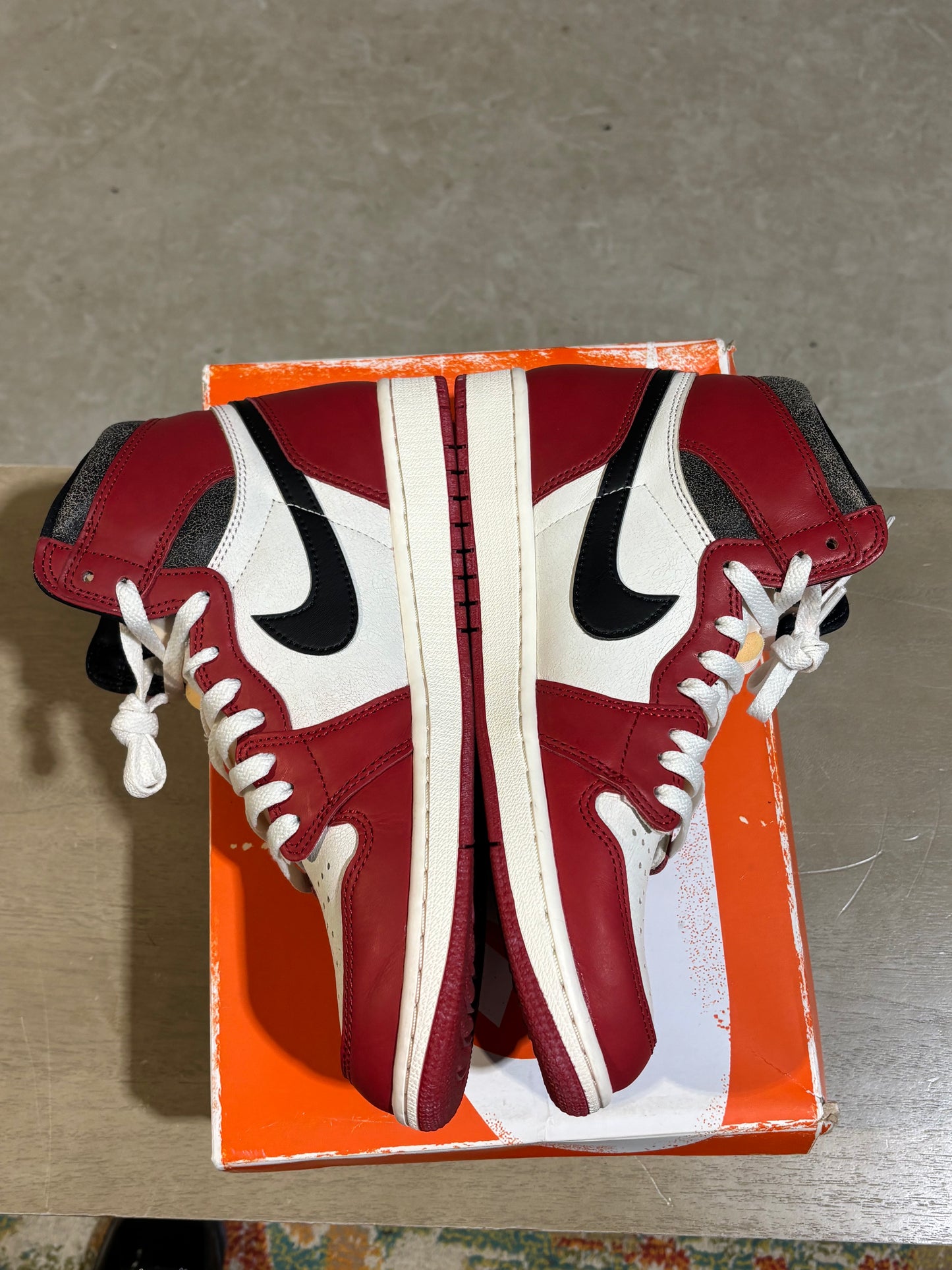 Jordan 1 lost and found used sz 10.5