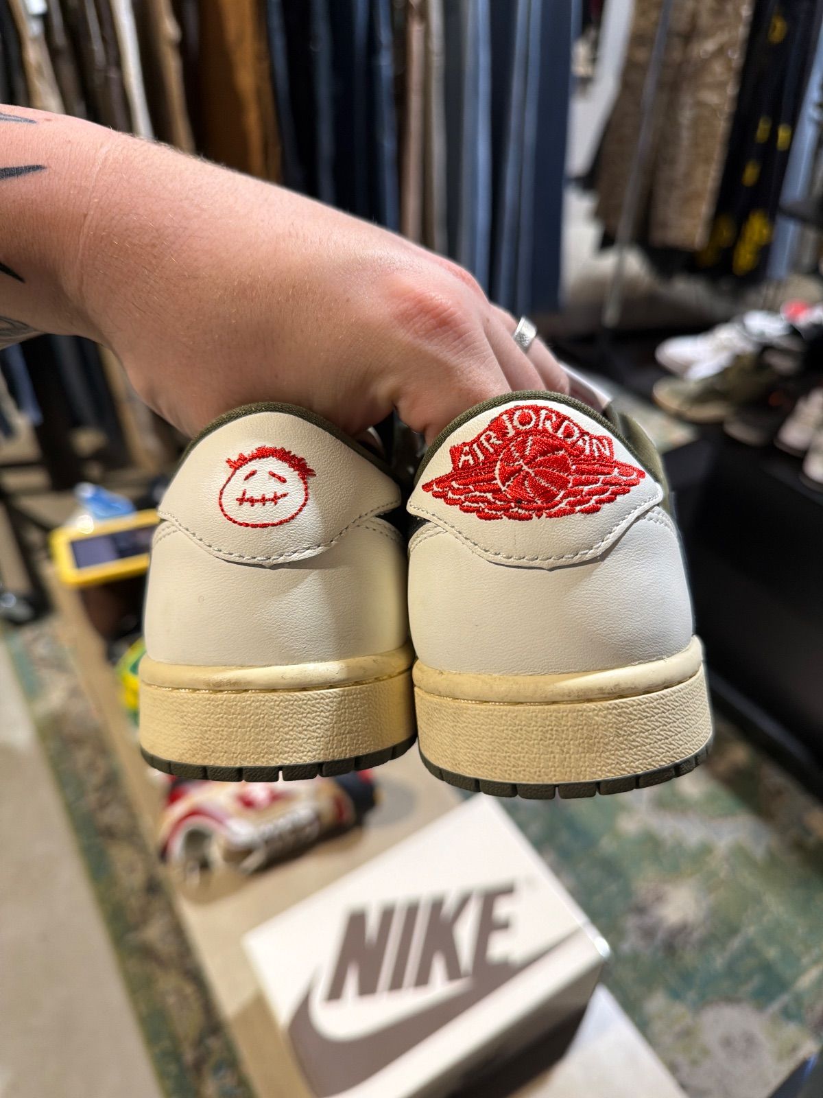Jordan 1 Retro Low OG SP Travis Scott Medium Olive - Pre-Owned