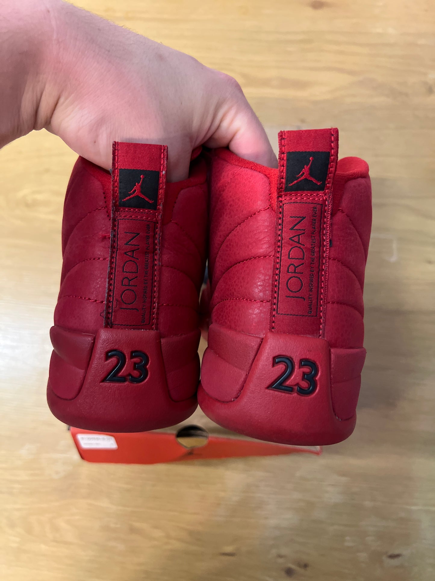 Jordan 12 gym red used Sz 9
