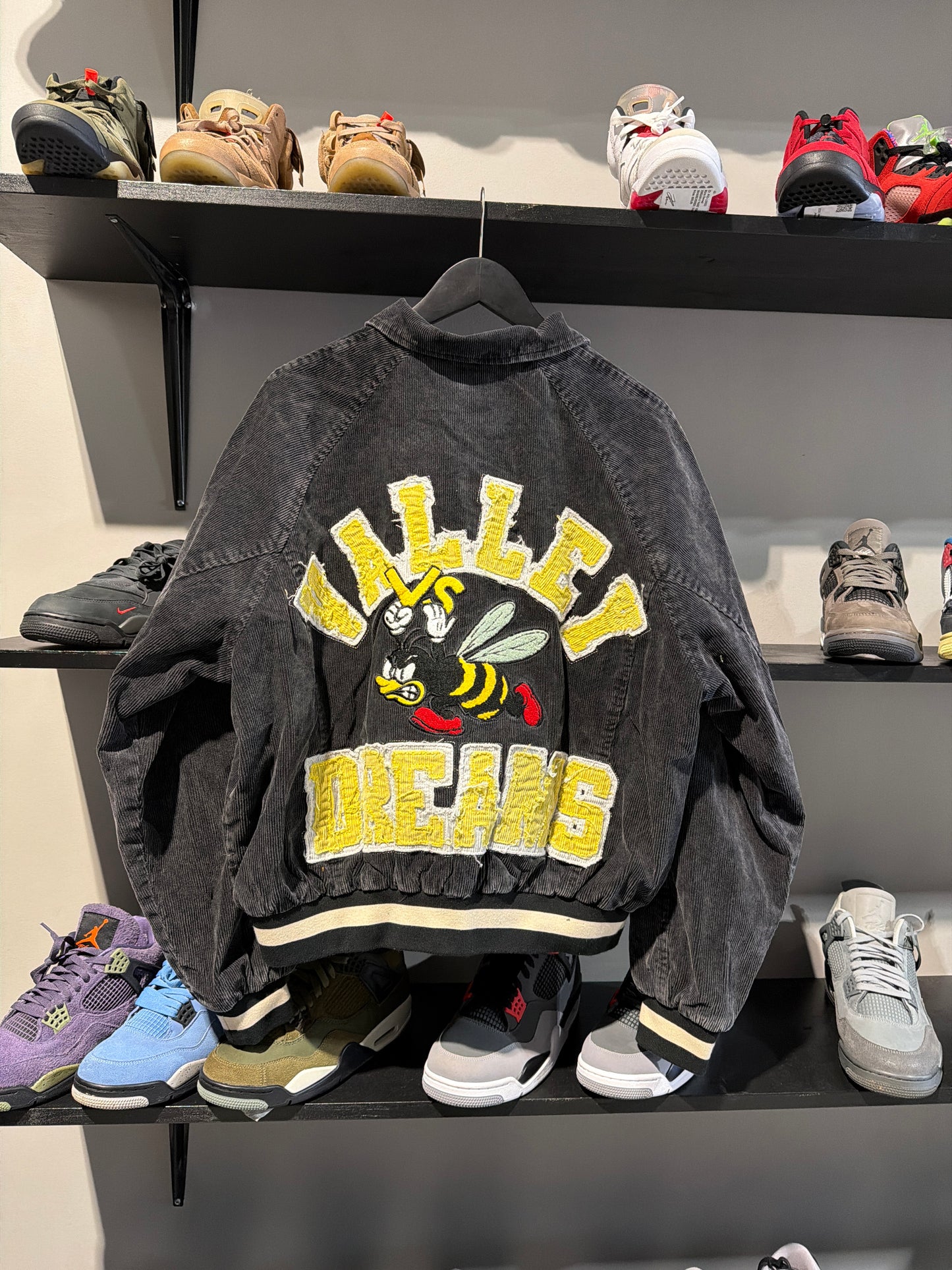 Vale Angry Bee Jacket Black