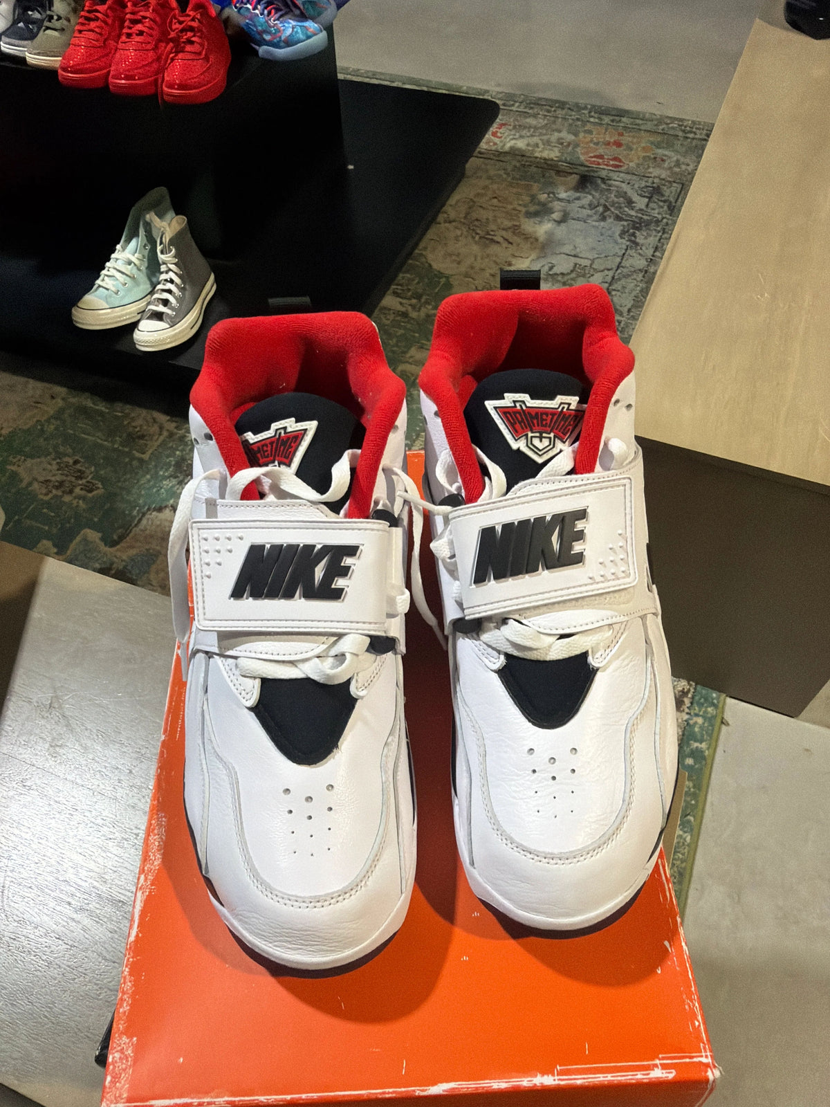 Nike Air Diamond Turf Proto '92 Atlanta Falcons - Pre-Owned