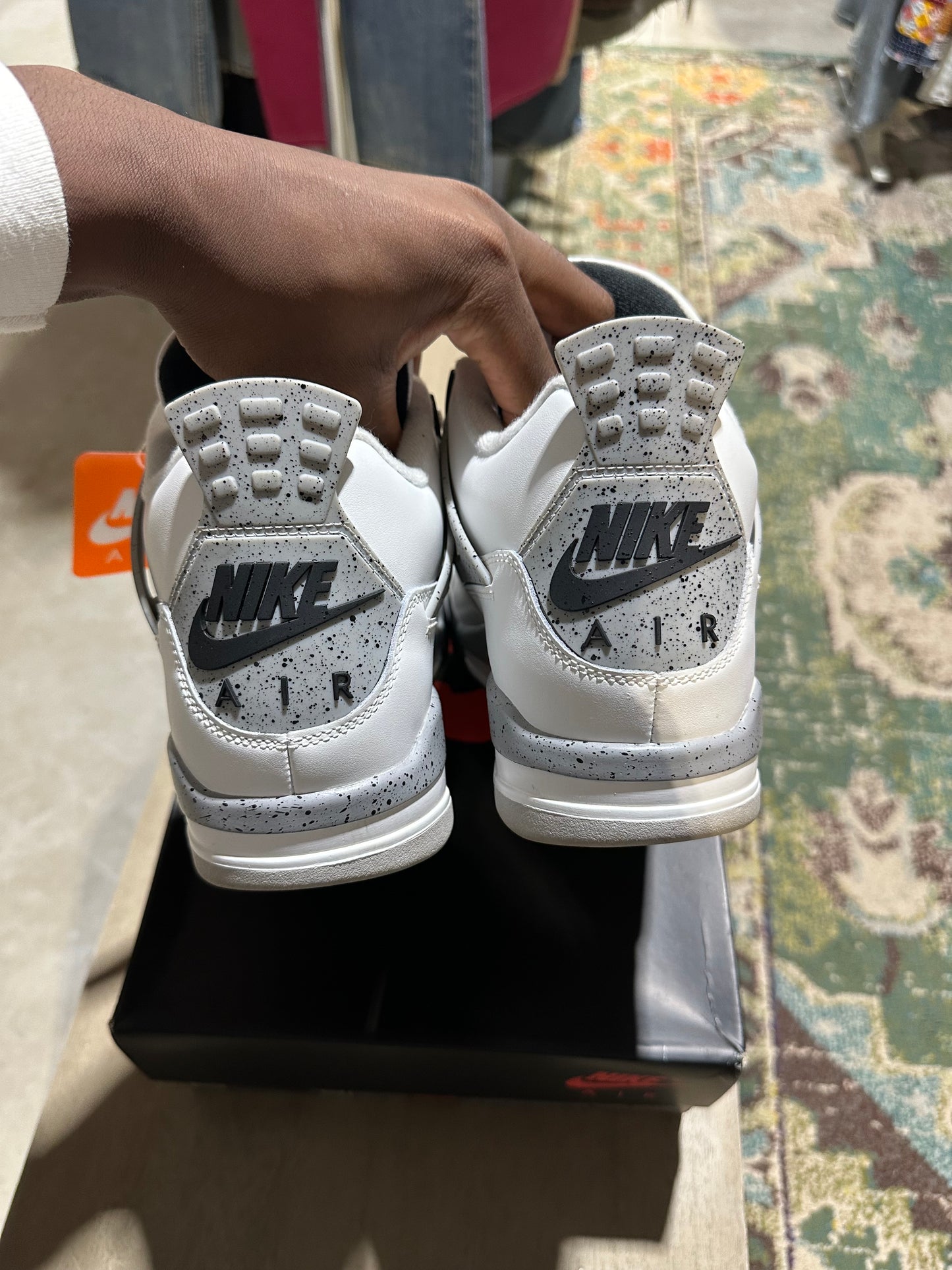 Jordan 4 White Cement Used Sz 12 (2)