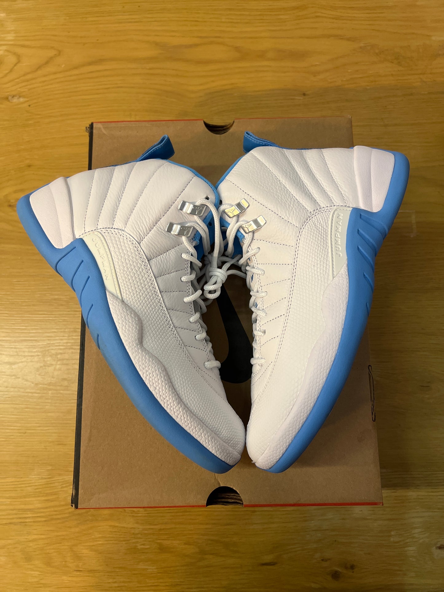 AIR JORDAN 12 RETRO MELO 2025 USED 8.5