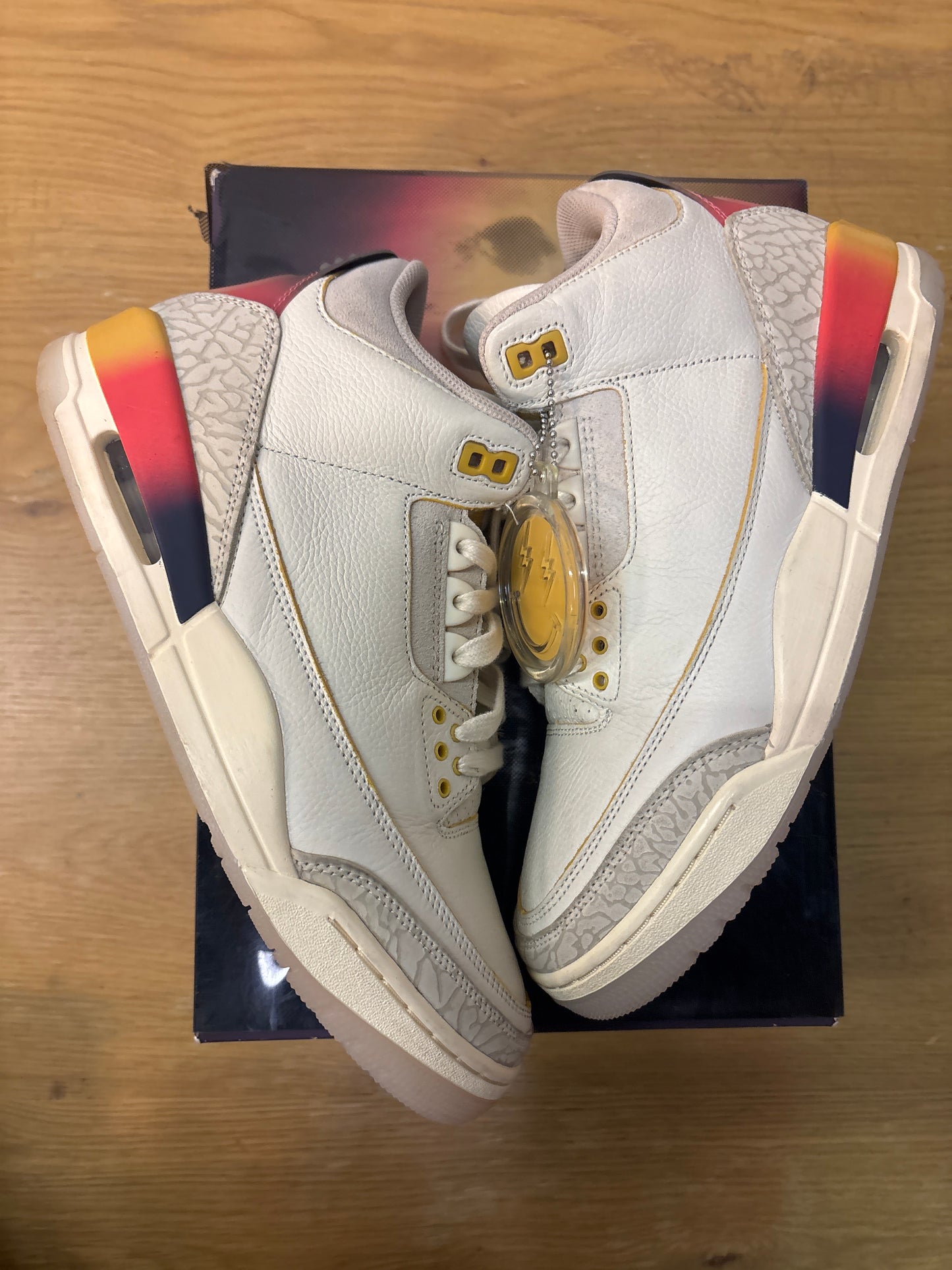 BALVIN X JORDAN 3 MEDELLIN SUNSET USED SZ 9.5