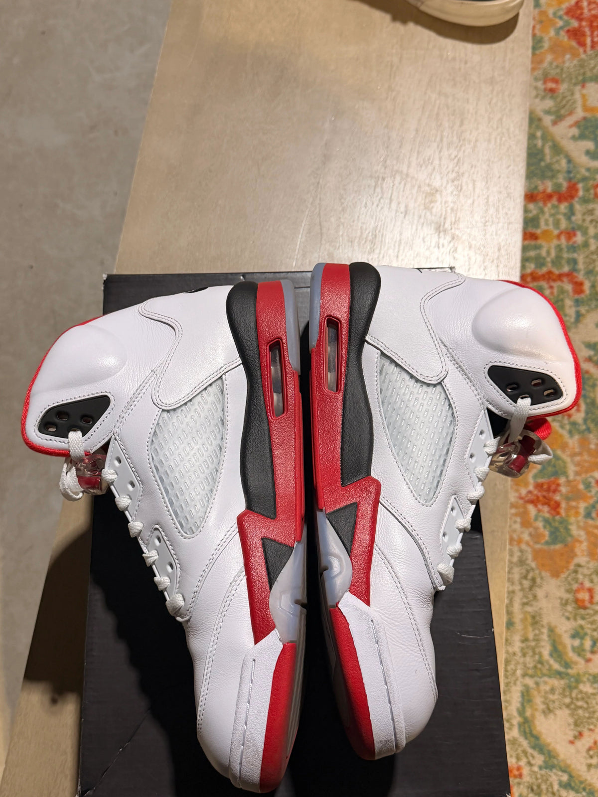 Jordan 5 Retro Fire Red Black Tongue (2025) - Pre-Owned