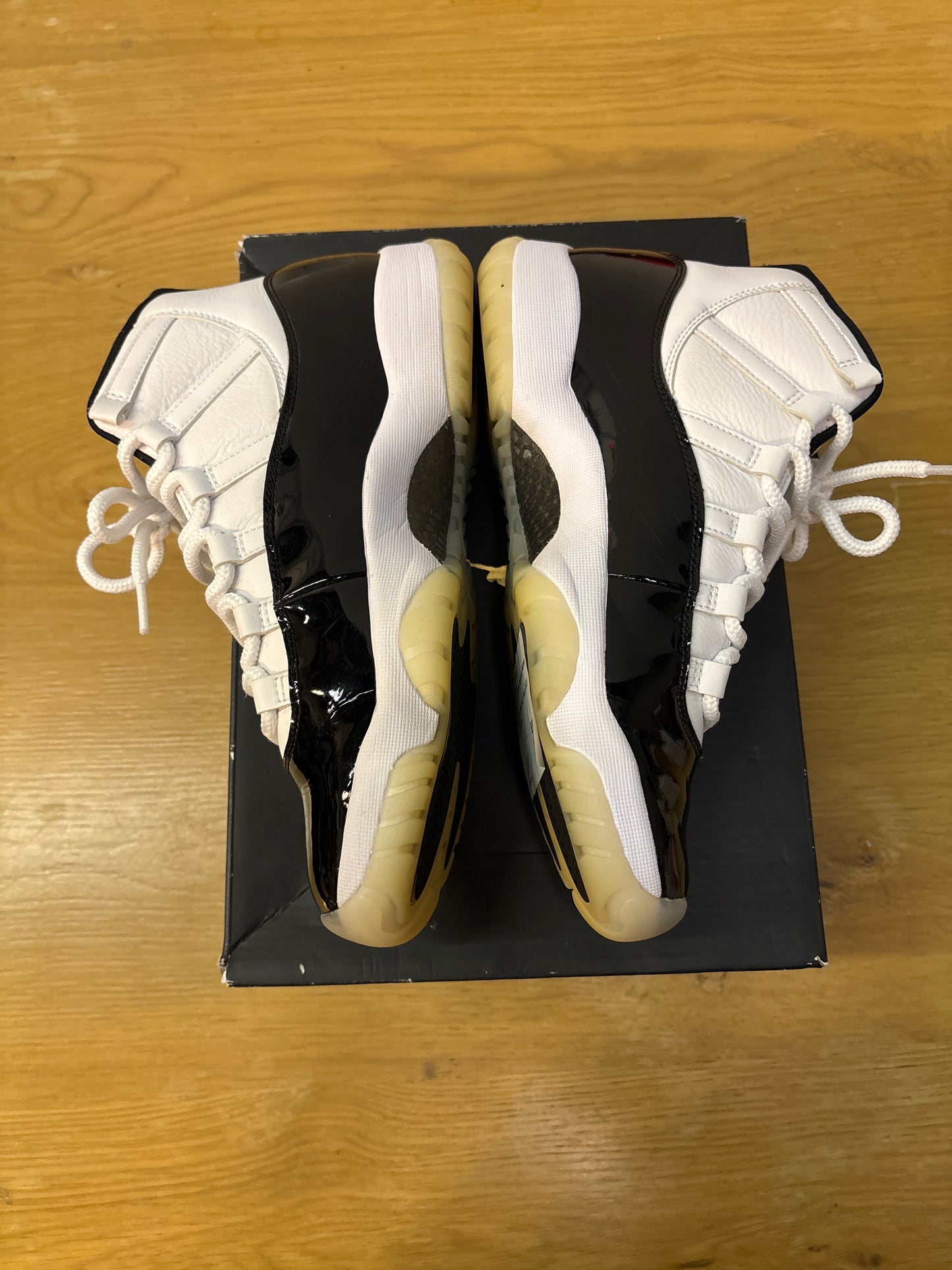 JORDAN 11 DMP 2023 Used Sz 9.5
