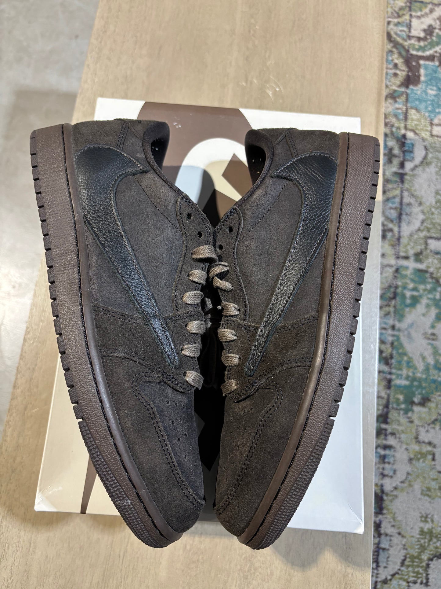 Jordan 1 Travis Scott Velvet brown Used Sz 11