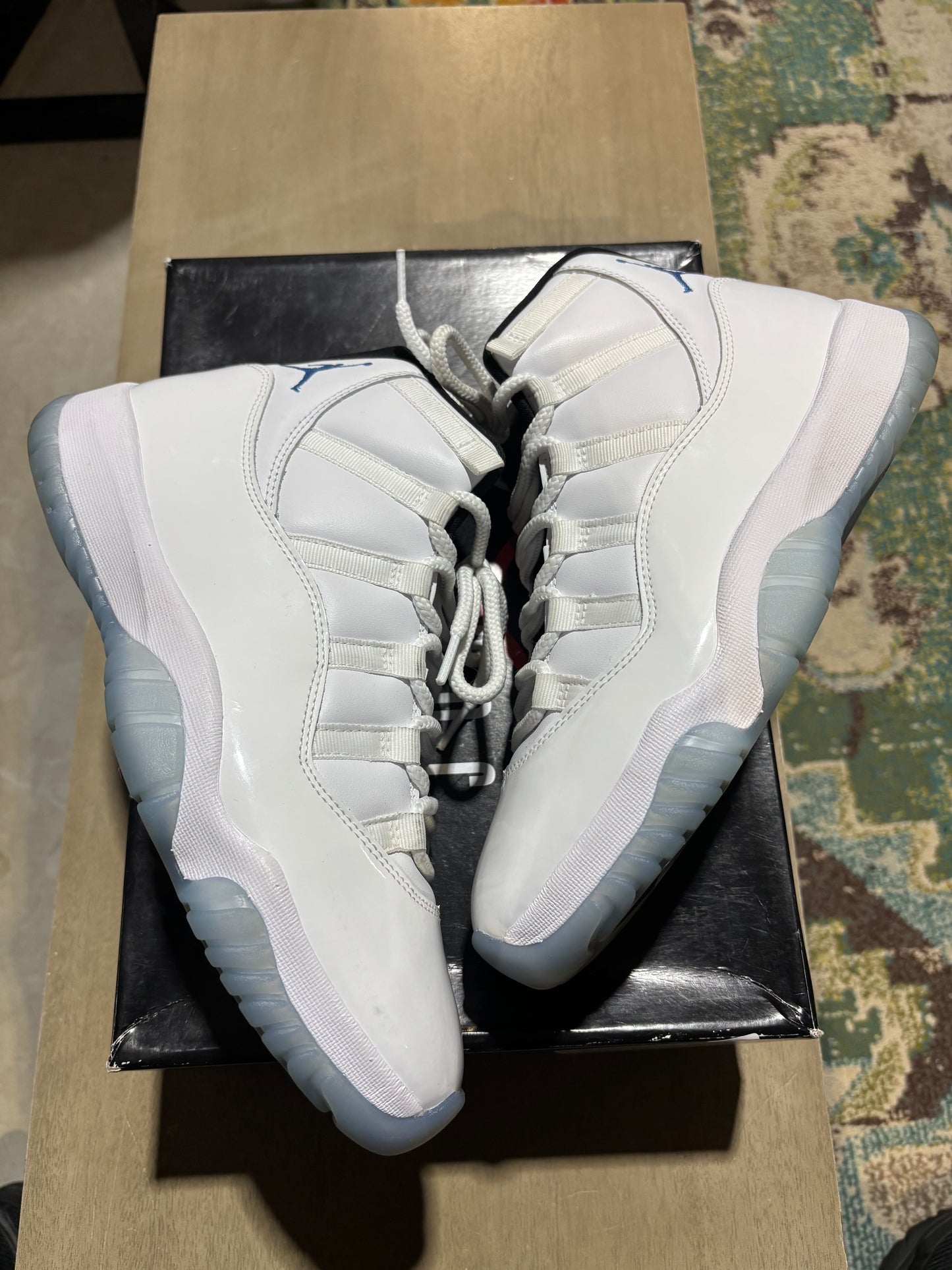 Jordan 11 Legend Blue Used Sz 10 (1)