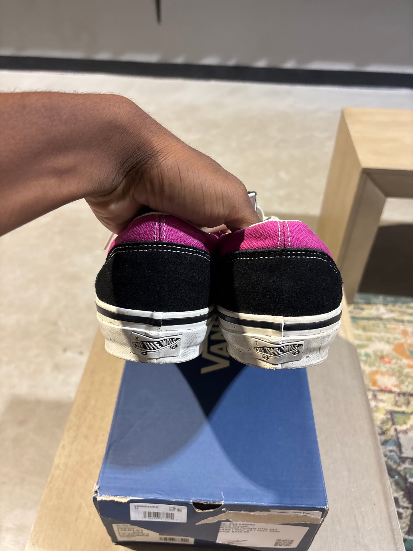 Used Pearlized Fuchsia OTW Van Sz 12