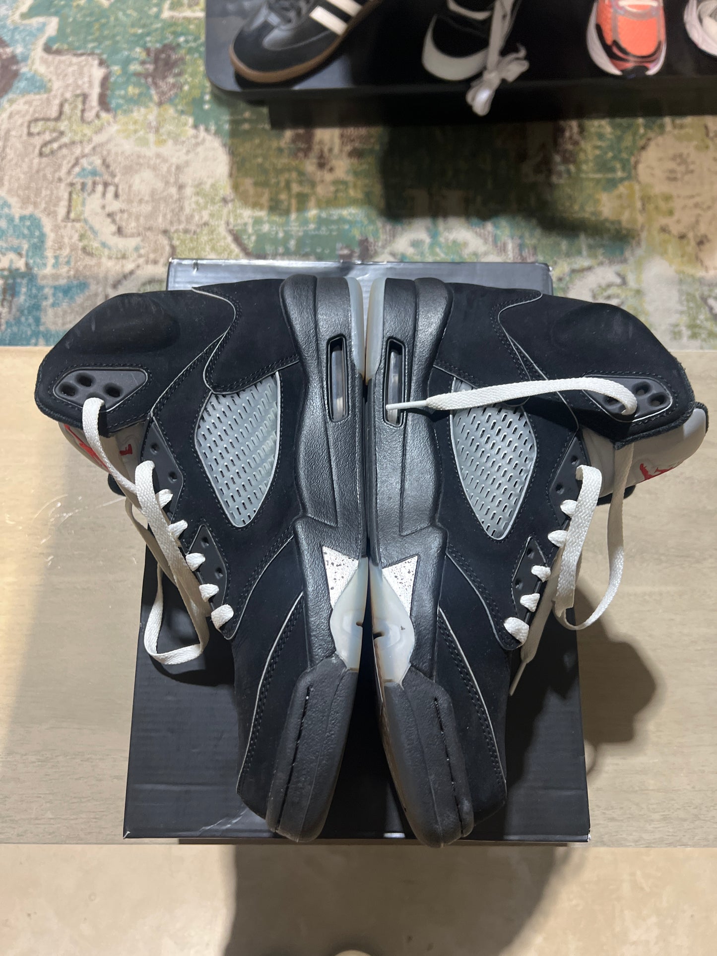 Jordan 5 black metallic 2025  used sz 10