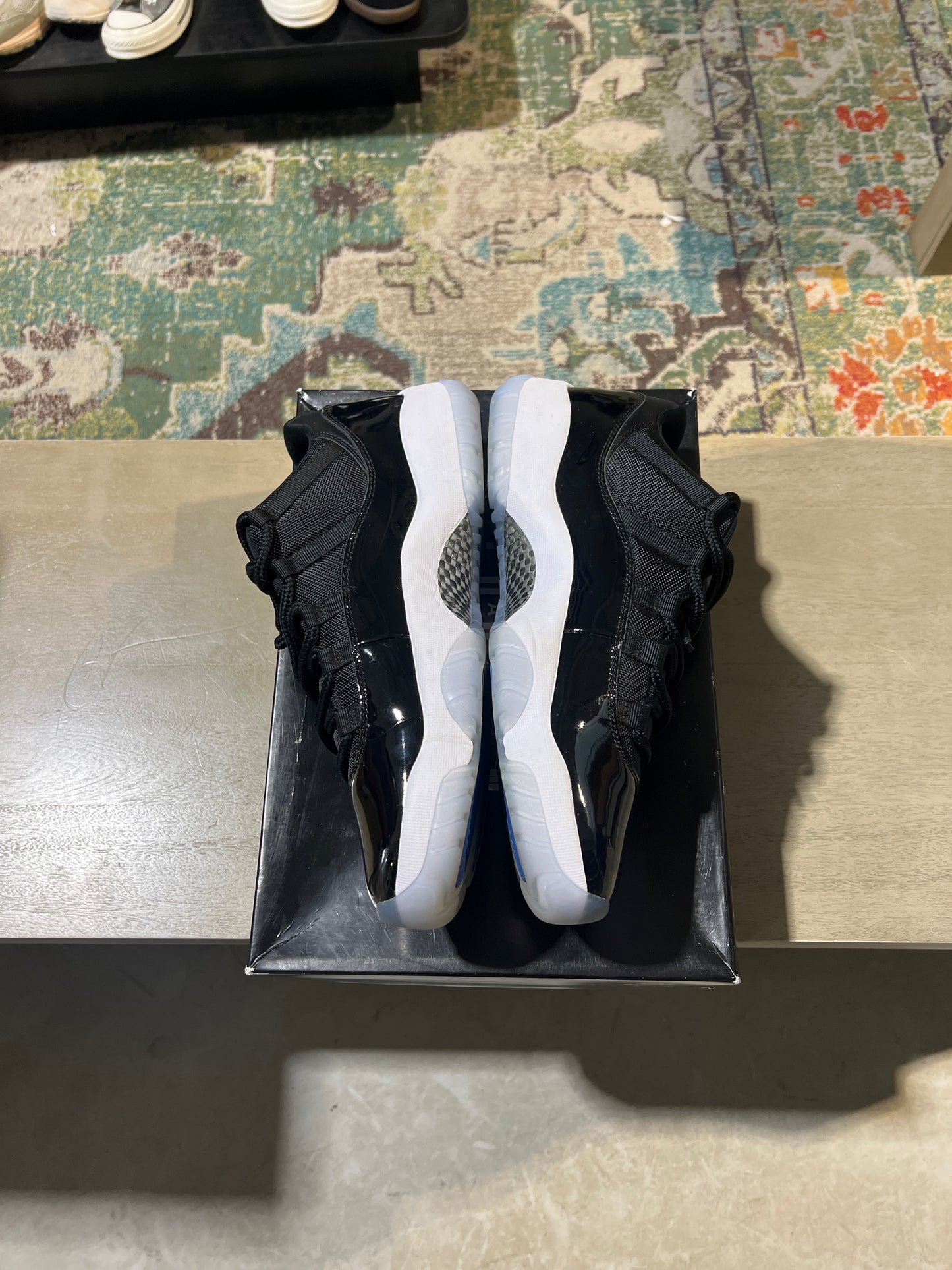 Jordan 11 space jam low used sz 11