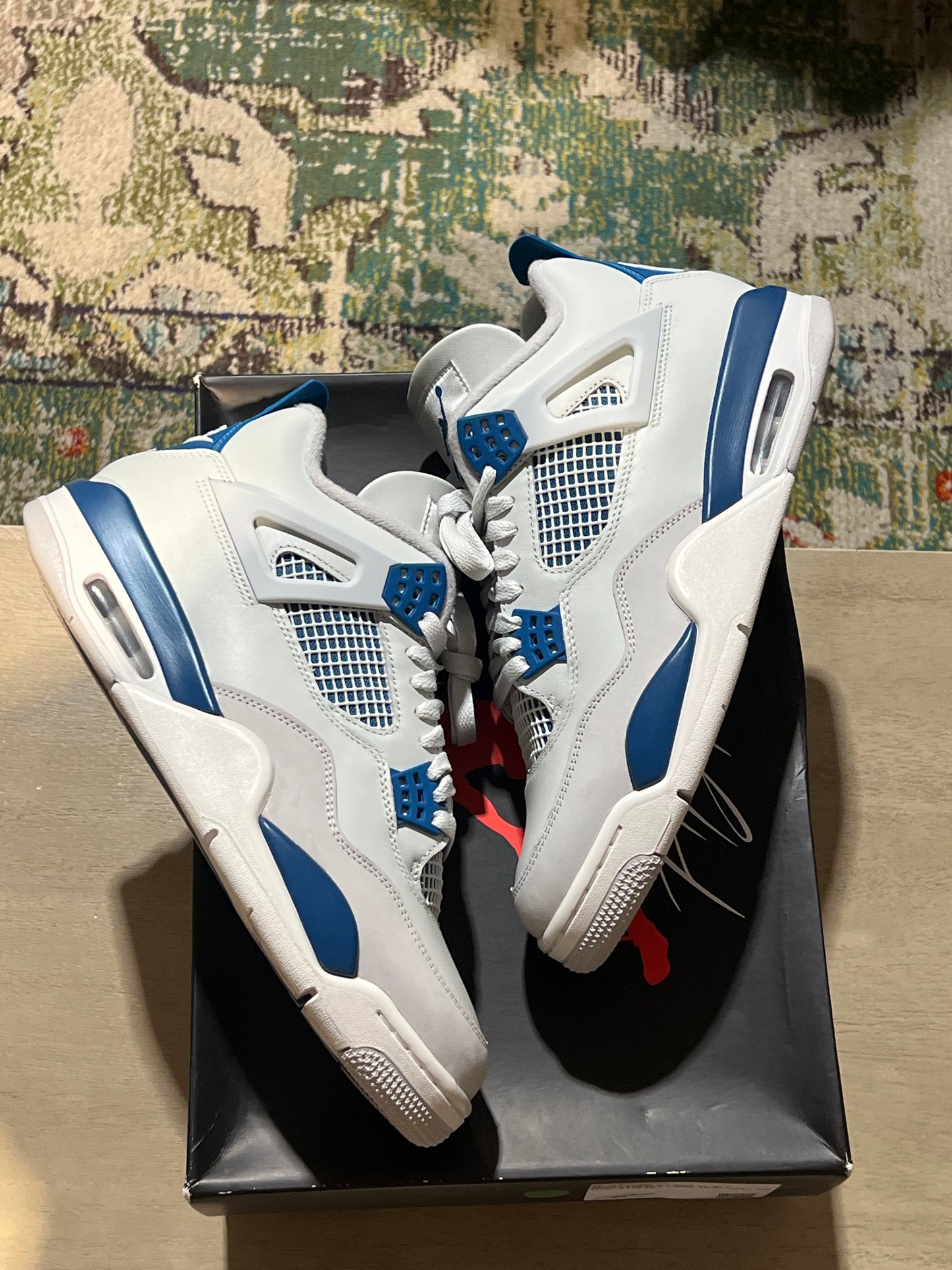 Jordan 4 military used sz 10.5