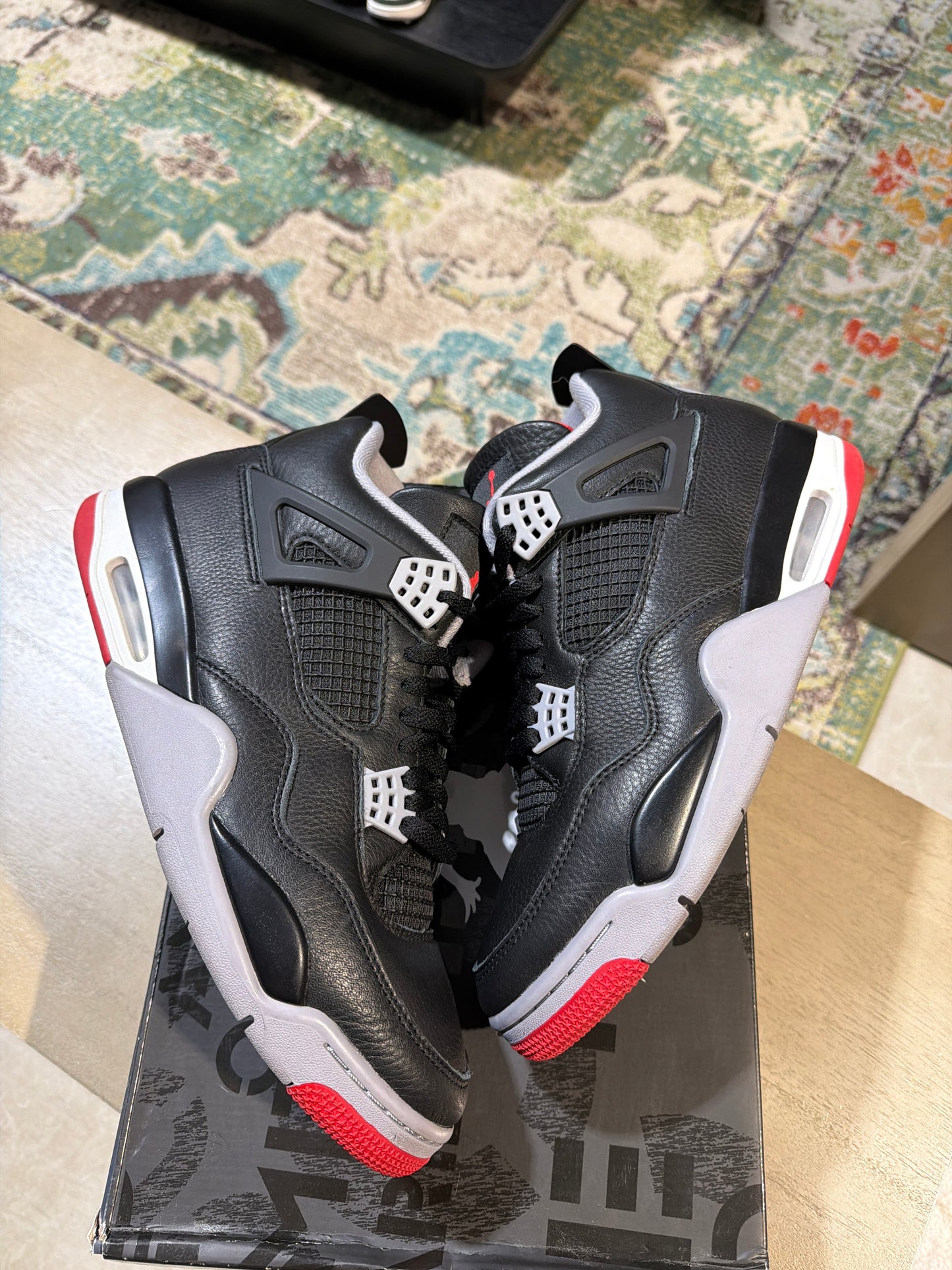 Jordan 4 bred reimagined used sz 11 RB