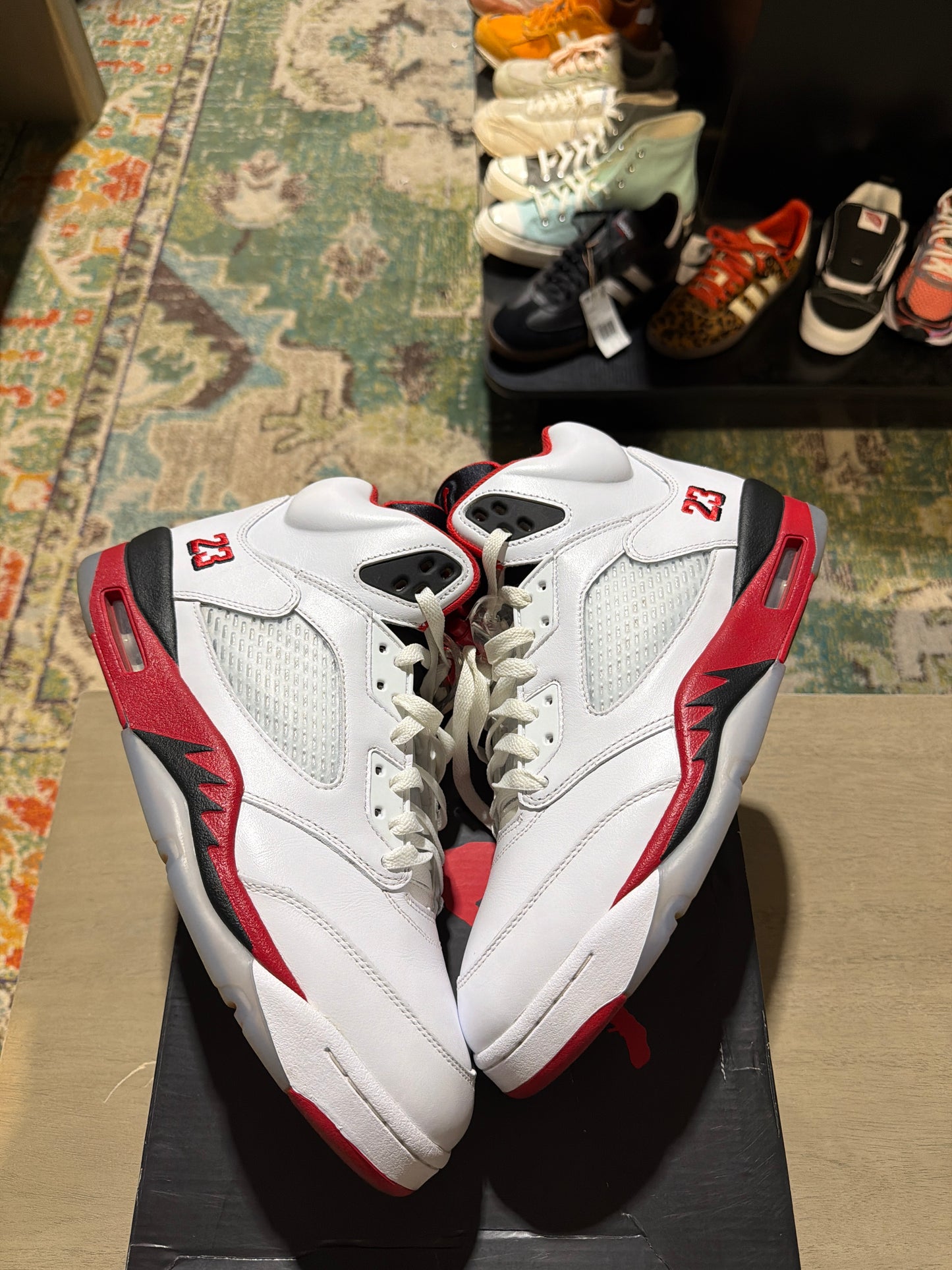 Fire Red 5 2025 sz 12 used
