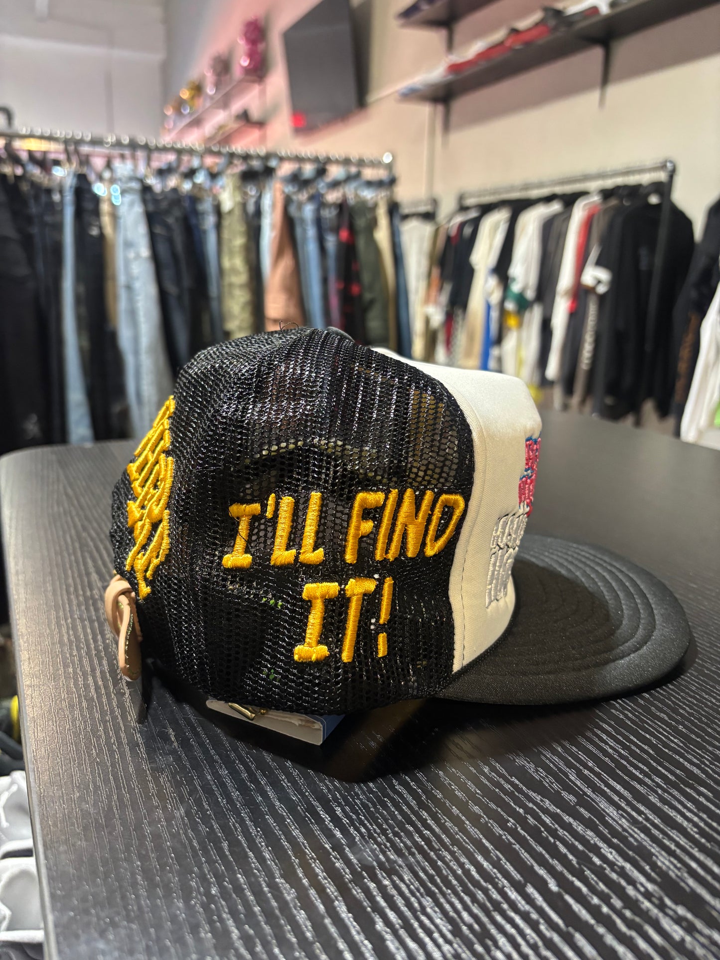 BWA VINTAGE HAT Makes Me Horny