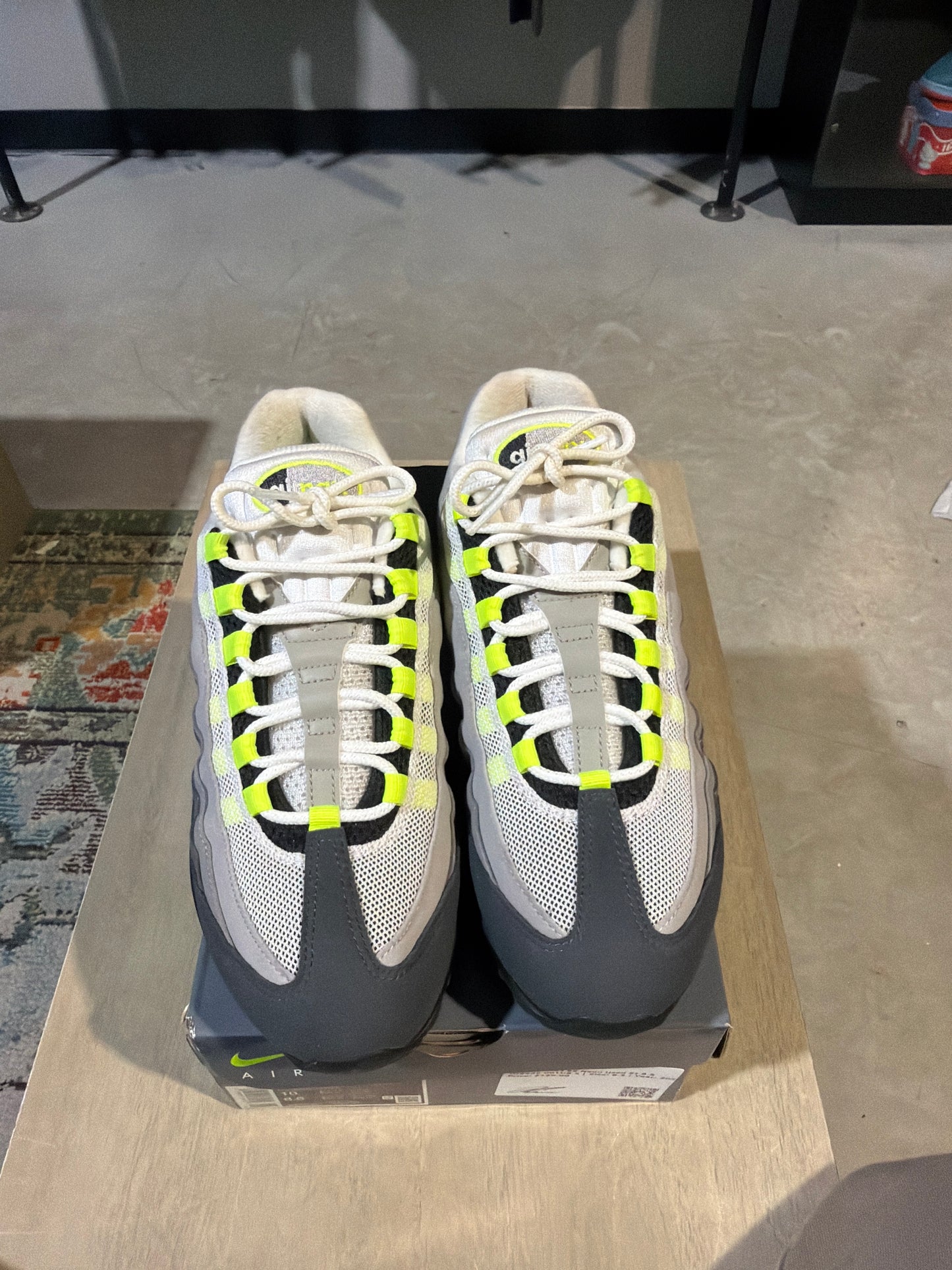 Nike Air Max 95 Neon Used Sz 8.5