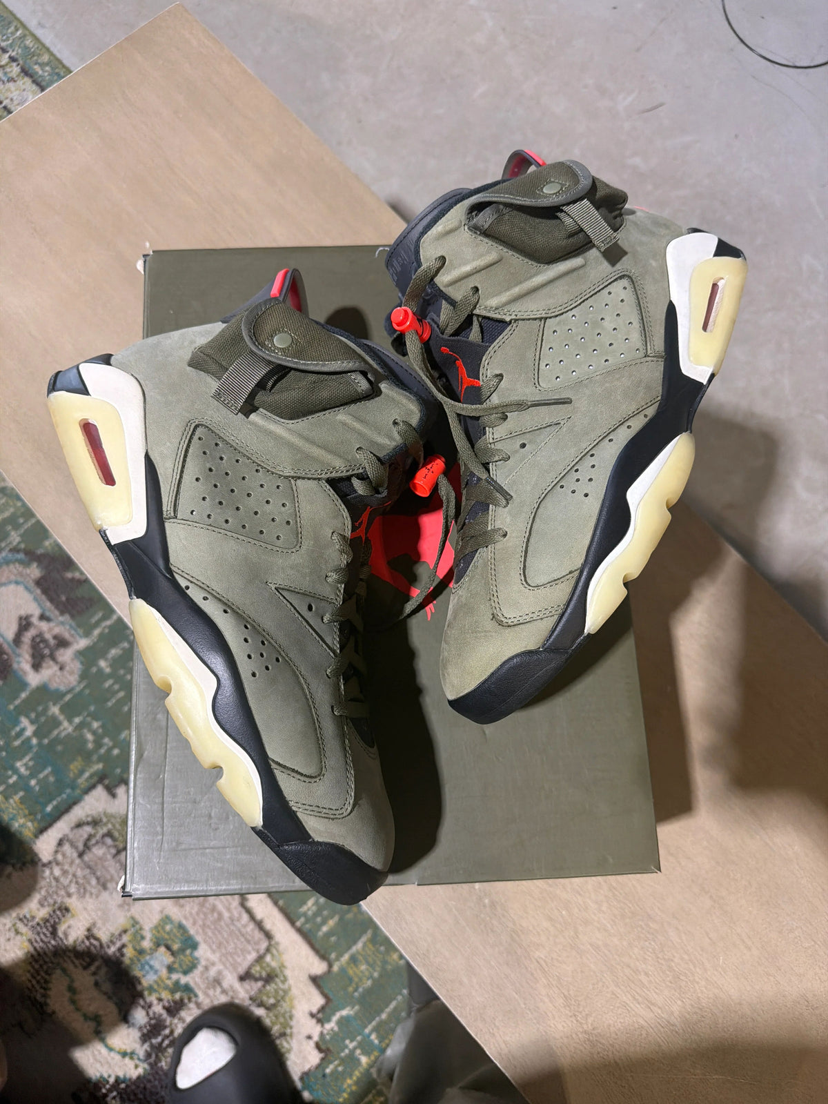 Jordan 6 Retro Travis Scott - Pre-Owned