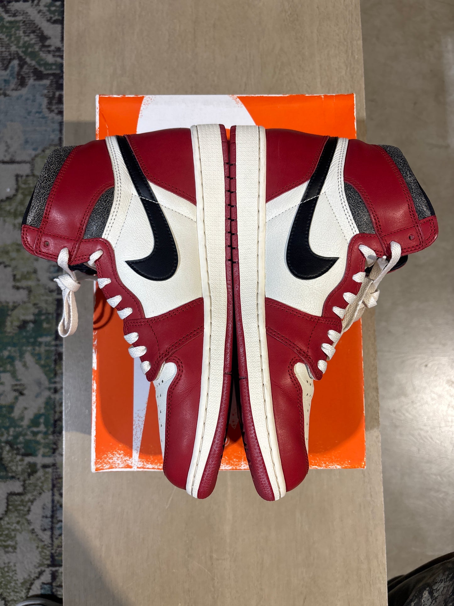 Jordan 1 lost and found used sz 11.5