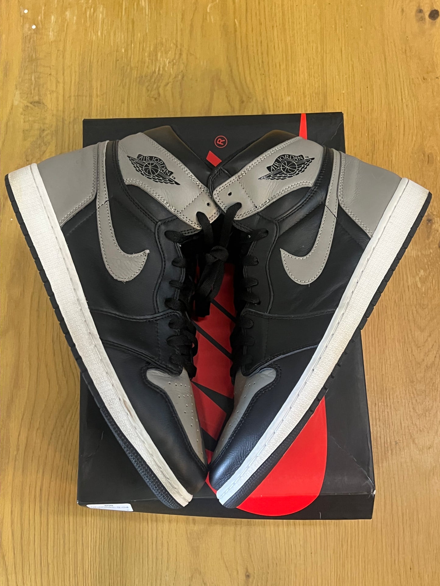 AIR JORDAN 1 RETRO HIGH OG SHADOW Used Sz 13