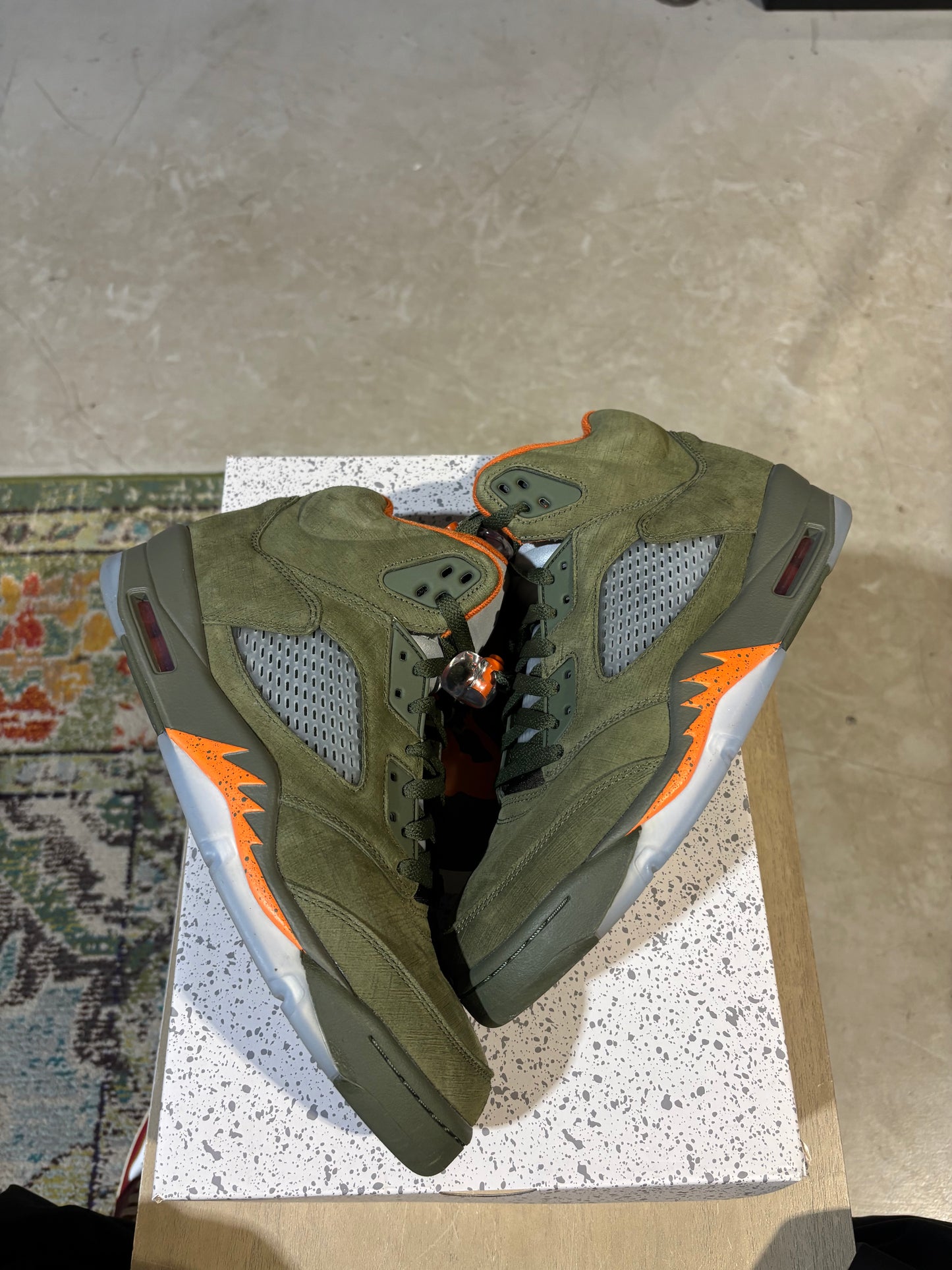 Jordan 5 Olive Used Sz 10.5