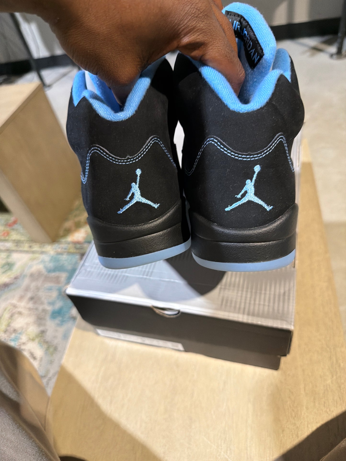 Jordan 5 Black University Blue Used Sz 9.5