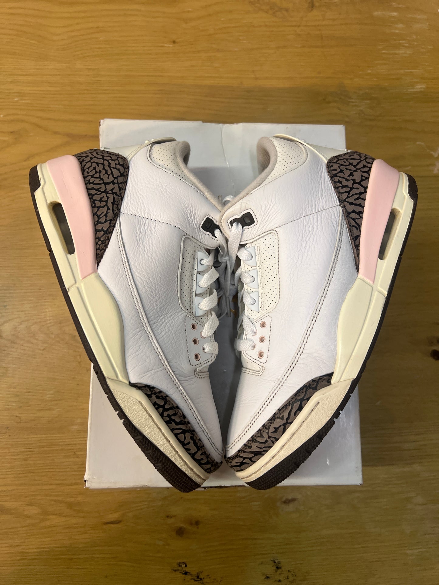 WMNS AIR JORDAN 3 RETRO NEAPOLITAN USED SIZE W11