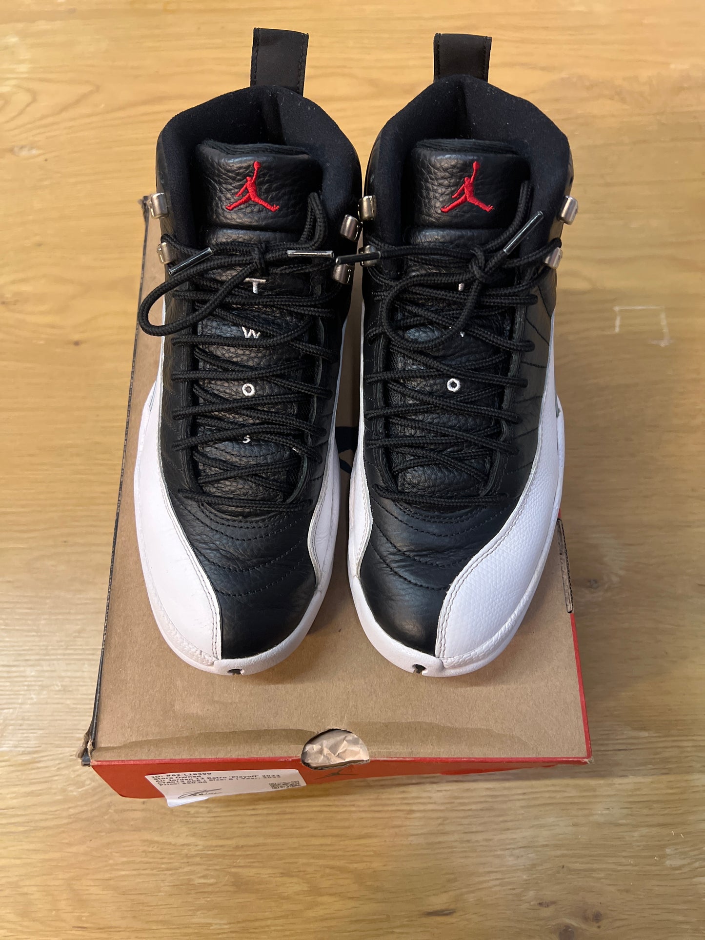 AIR JORDAN 12 RETRO PLAYOFF 2022 USED SIZE 8