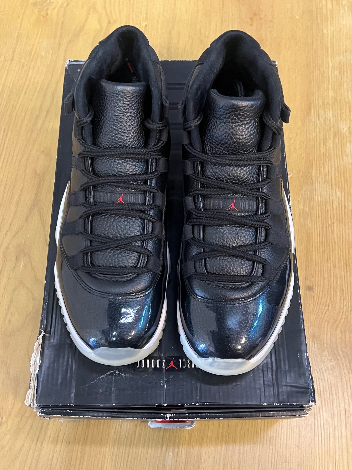 AIR JORDAN 11 72-10 used sz 9