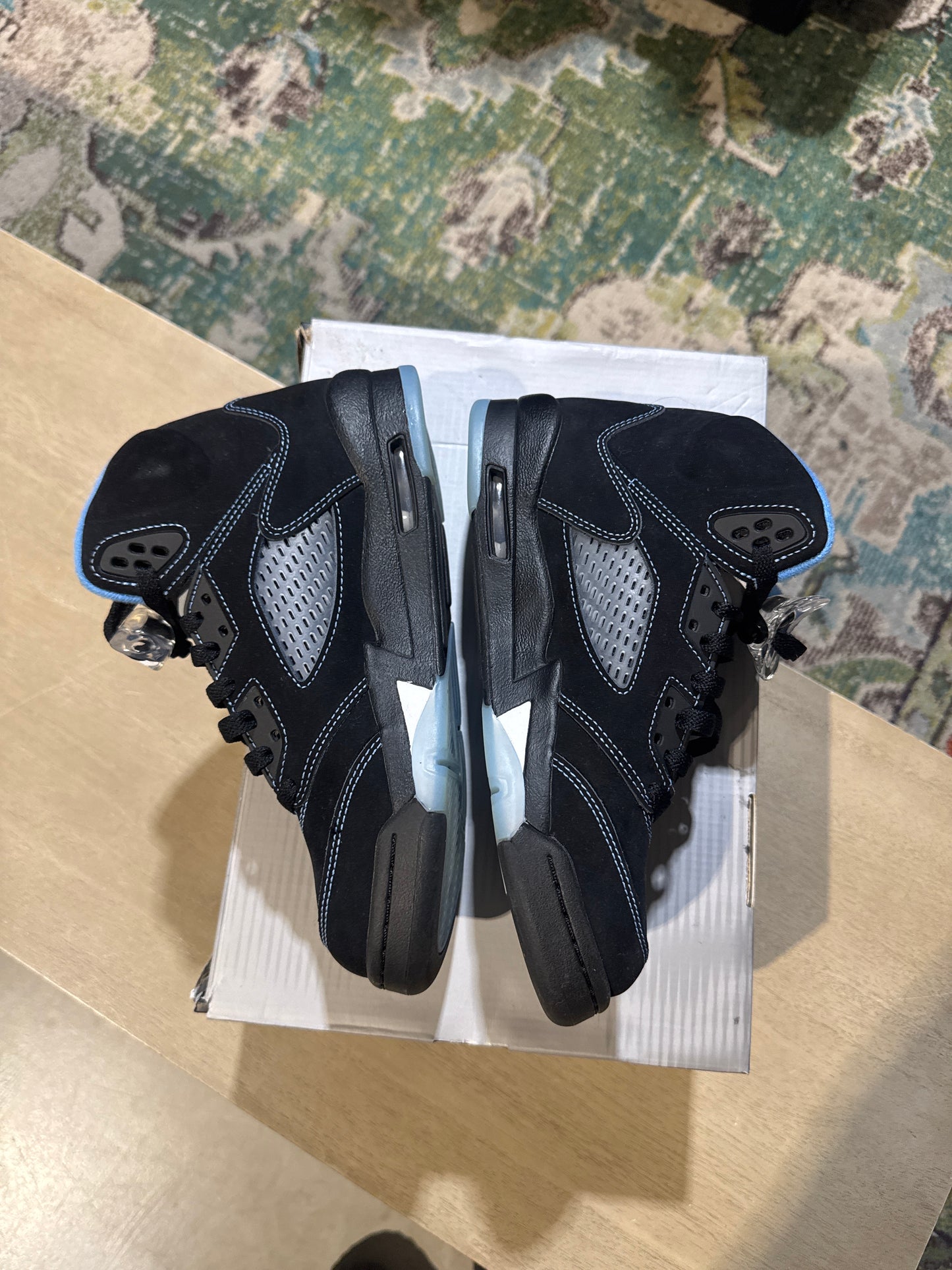Jordan 5 Black University Blue Used Sz 6.5Y