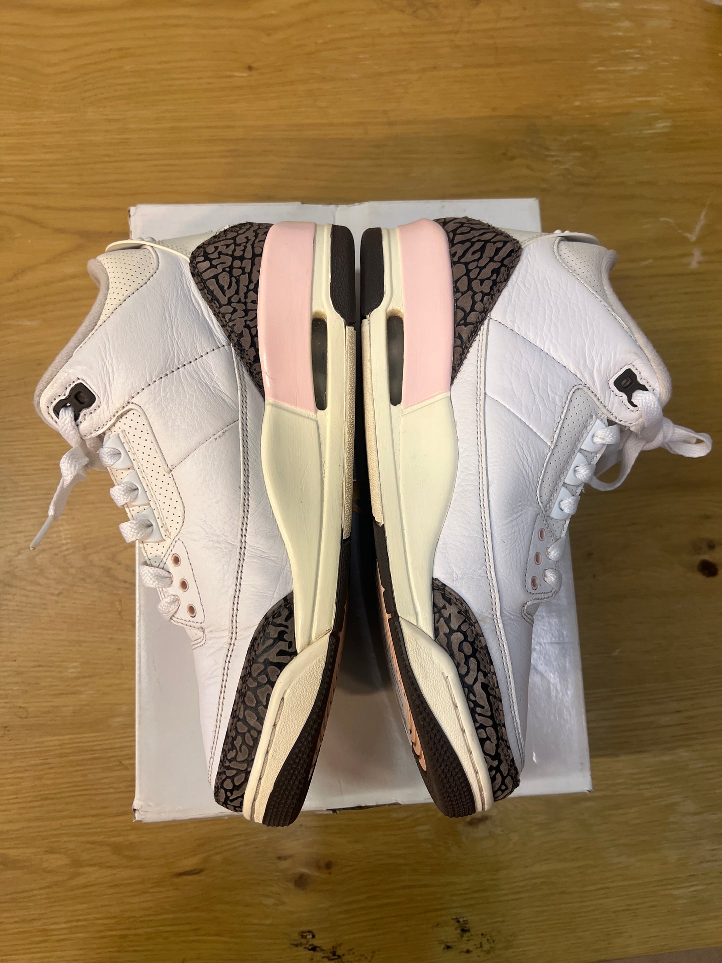 WMNS AIR JORDAN 3 RETRO NEAPOLITAN USED SIZE W11