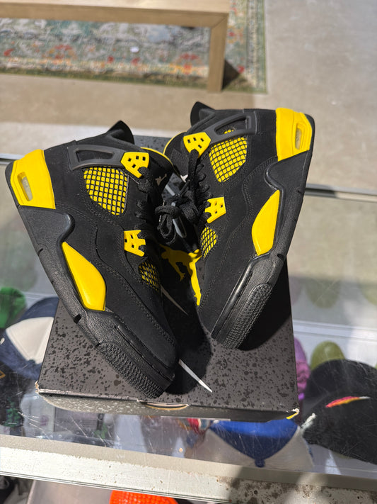 Jordan 4 thunder used sz 7
