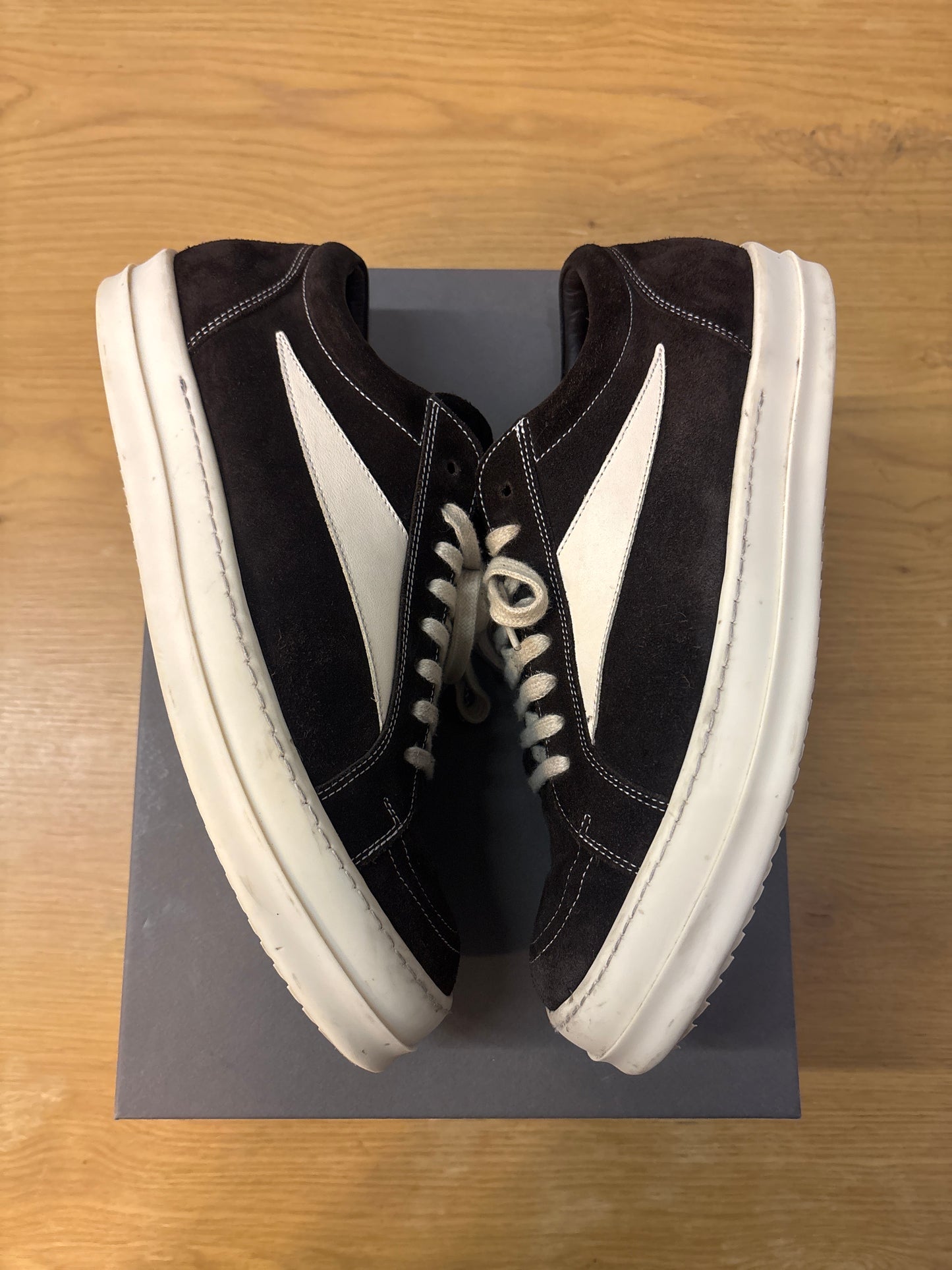 RO VINTAGE SNEAK MAHOGANY MILK USED SZ11