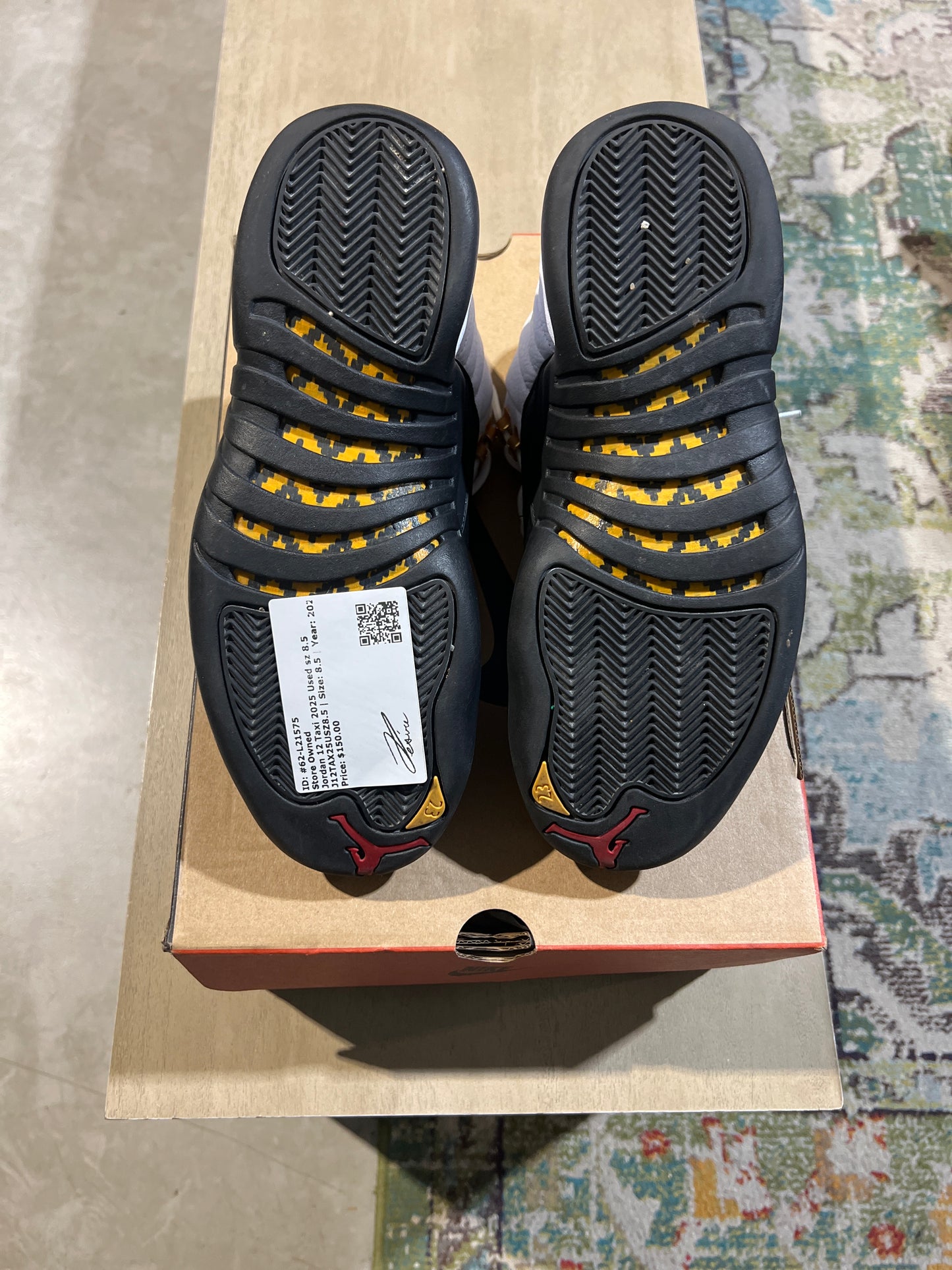 Jordan 12 Taxi 2025 Used sz 8.5