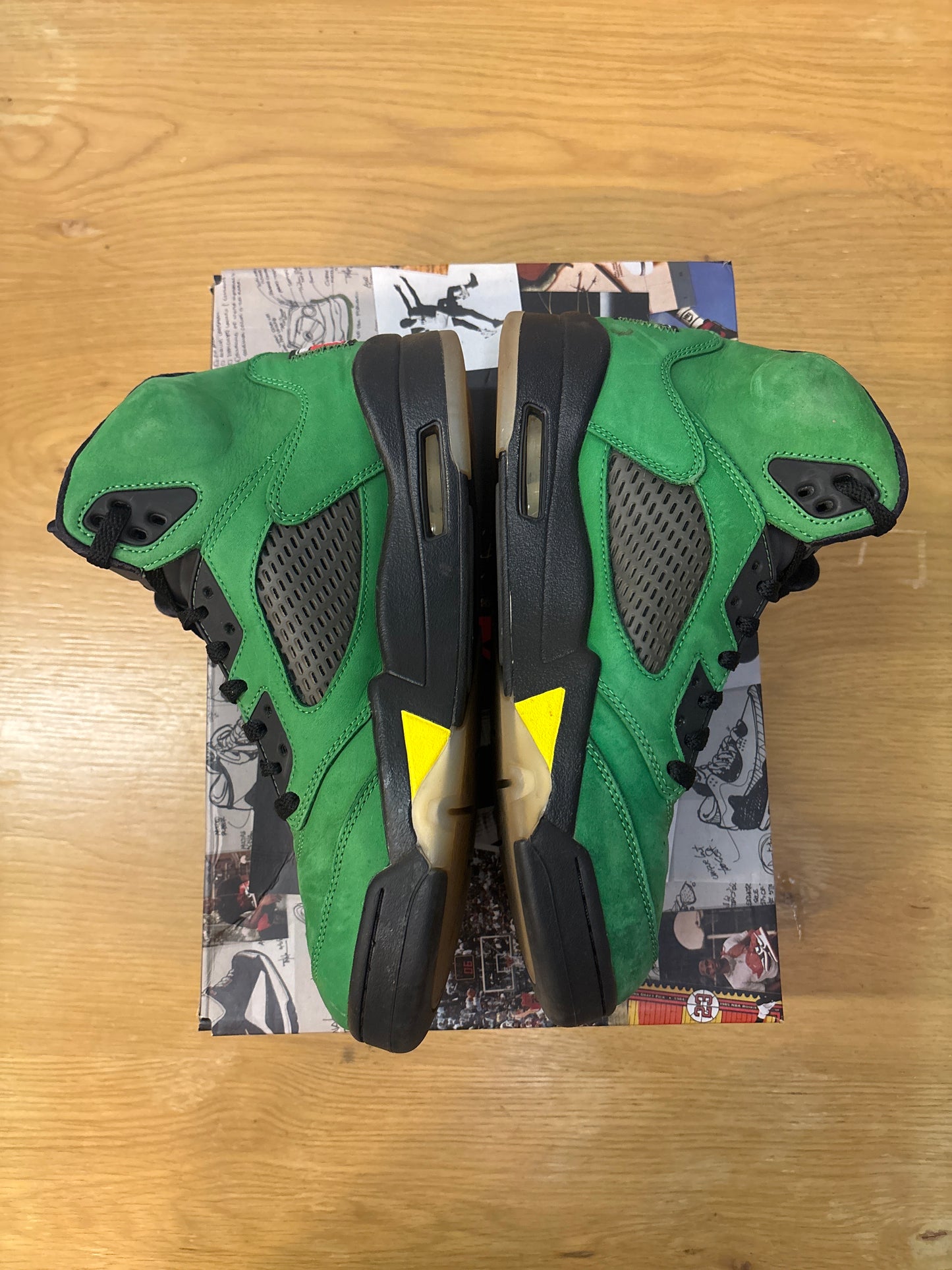 JORDAN 5 SE OREGON Used Sz 9
