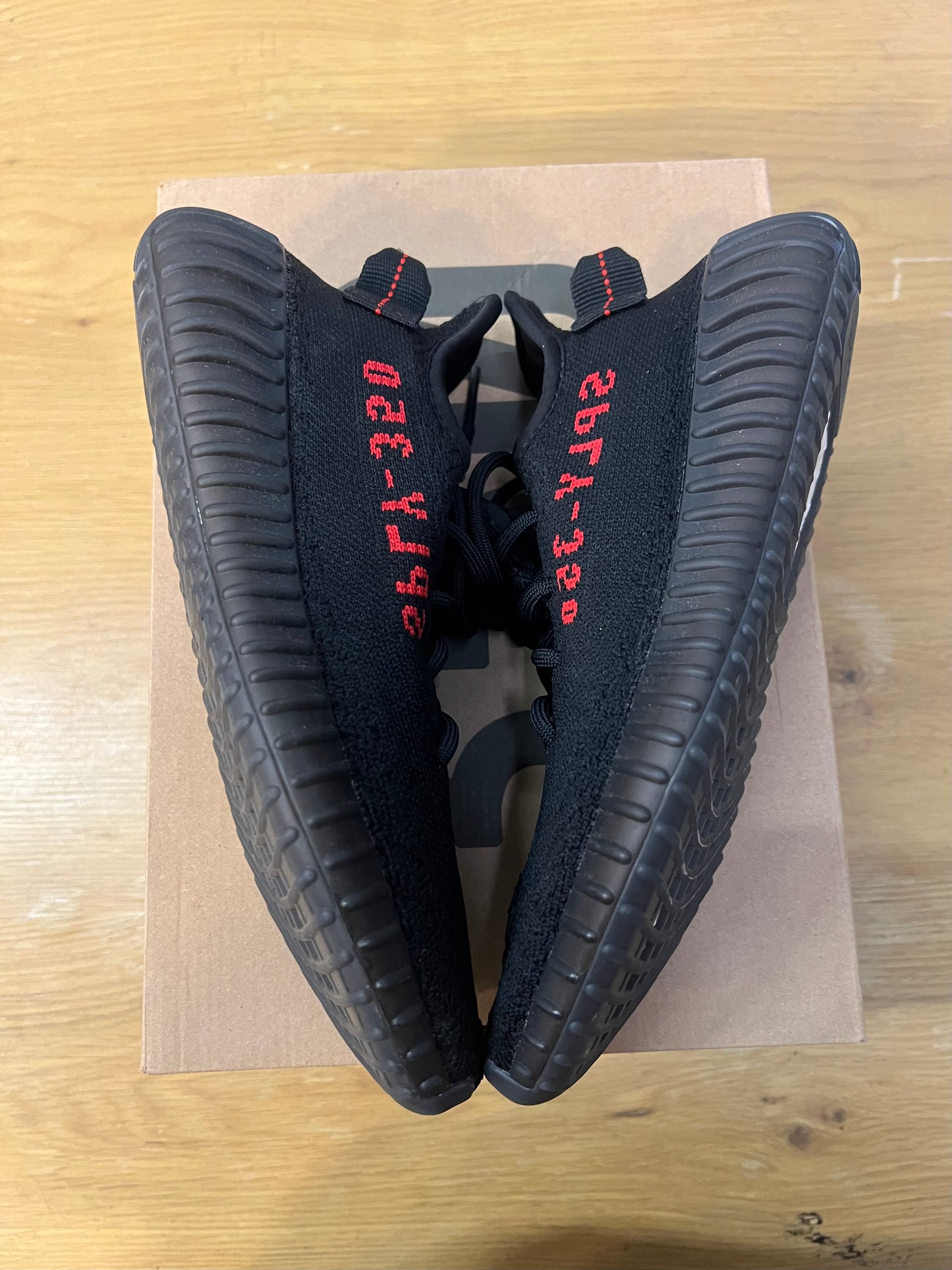 Yeezy boost 350 V2 Bred used sz 6.5