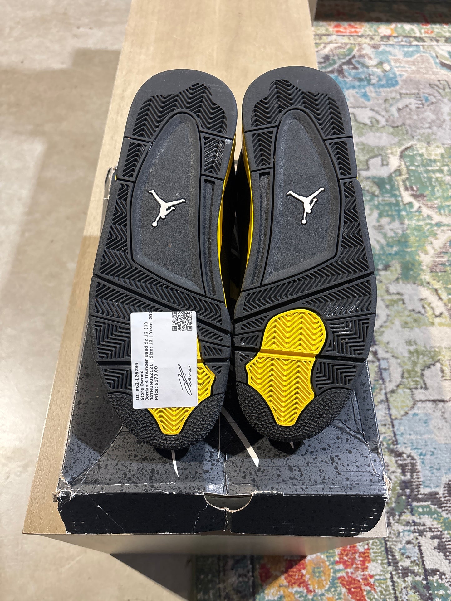 Jordan 4 Thunder Used Sz 12 (1)