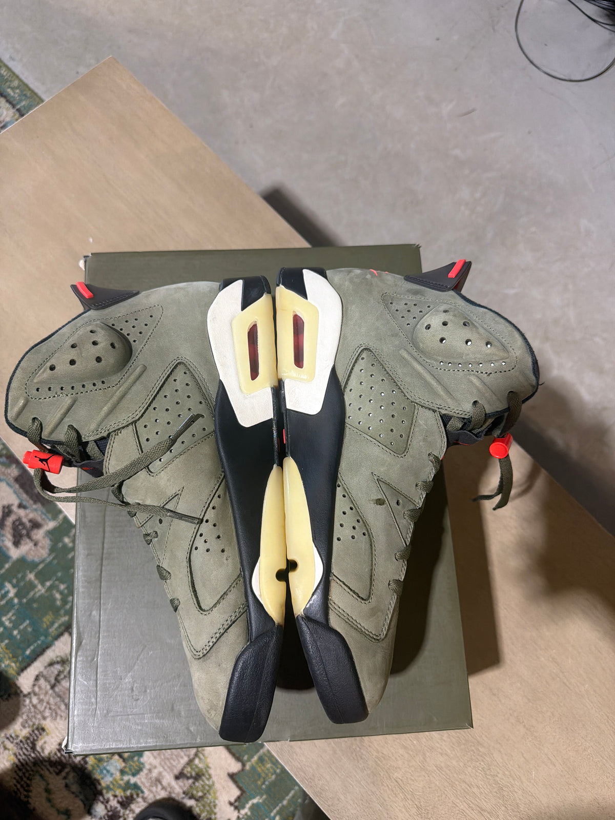 Jordan 6 cactus jack olive used sz 11