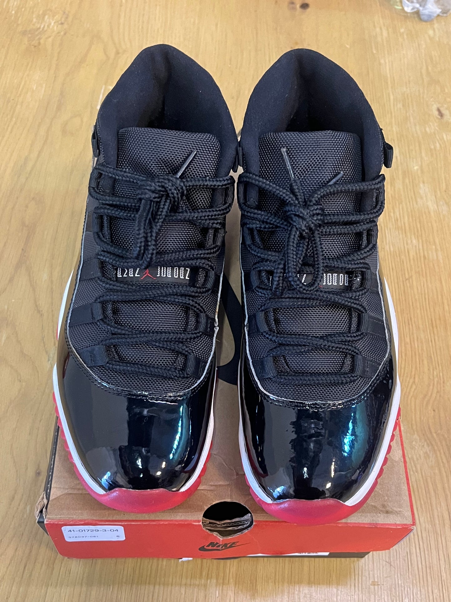 Bred 11used size 9