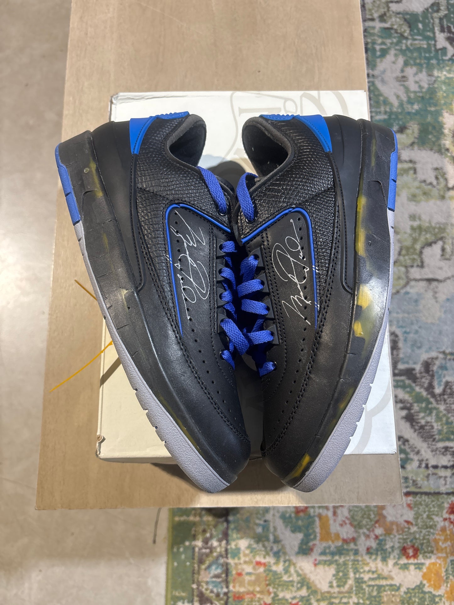 Jordan 2 Off-White Black/Blue Used Sz 9