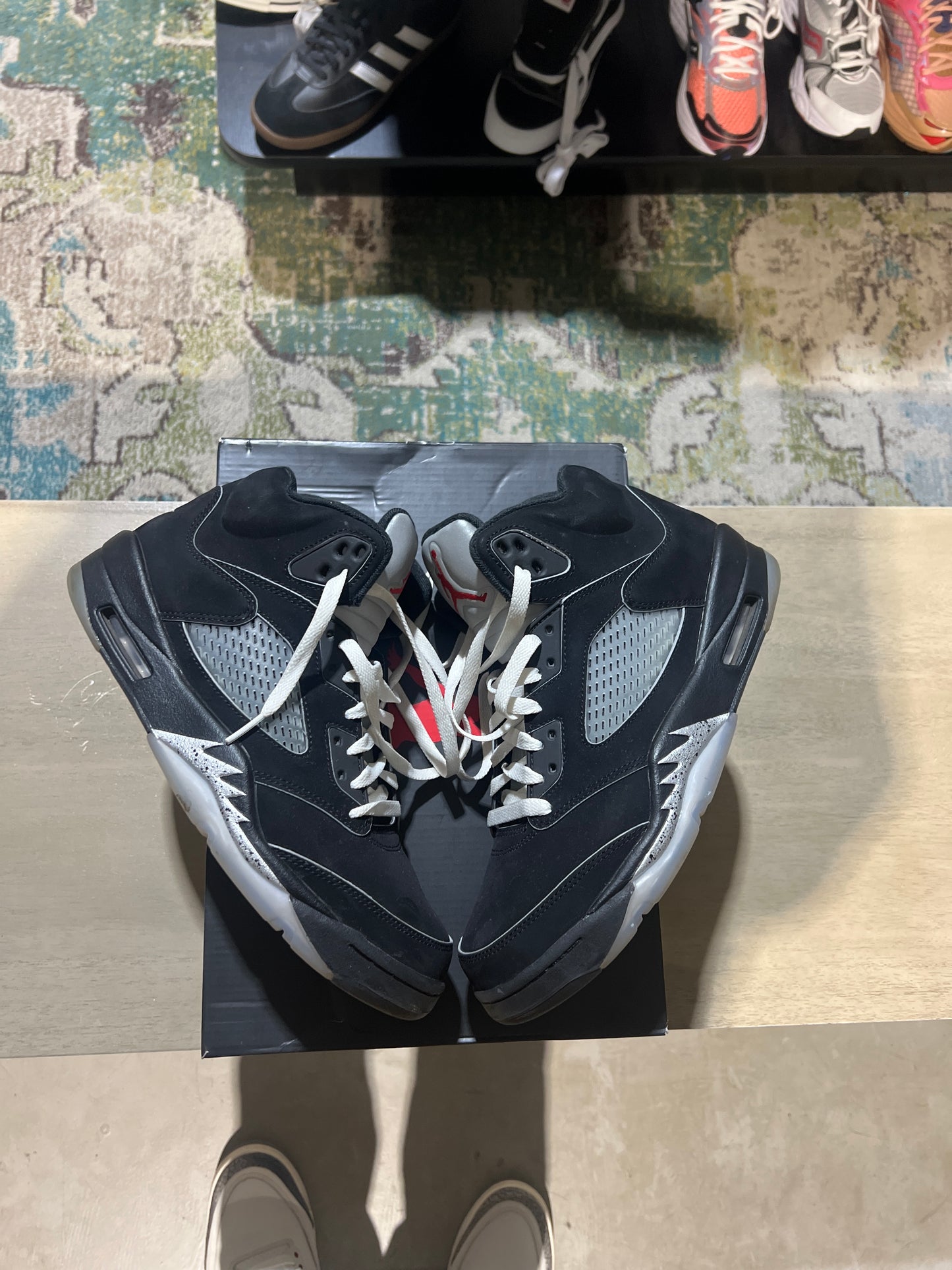 Jordan 5 black metallic 2025  used sz 10